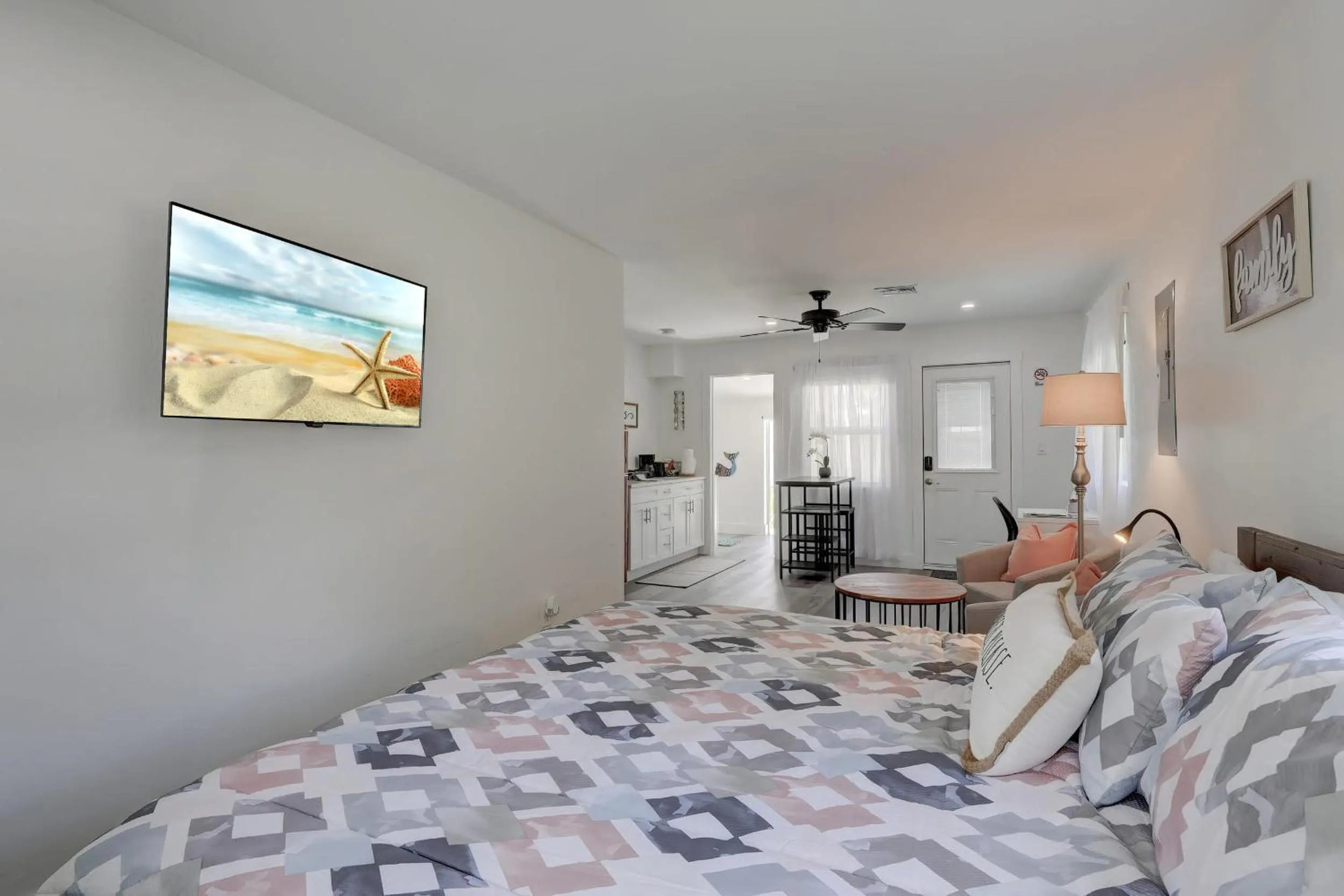 Bed in Three Rental Units In This Bonita Springs Compound