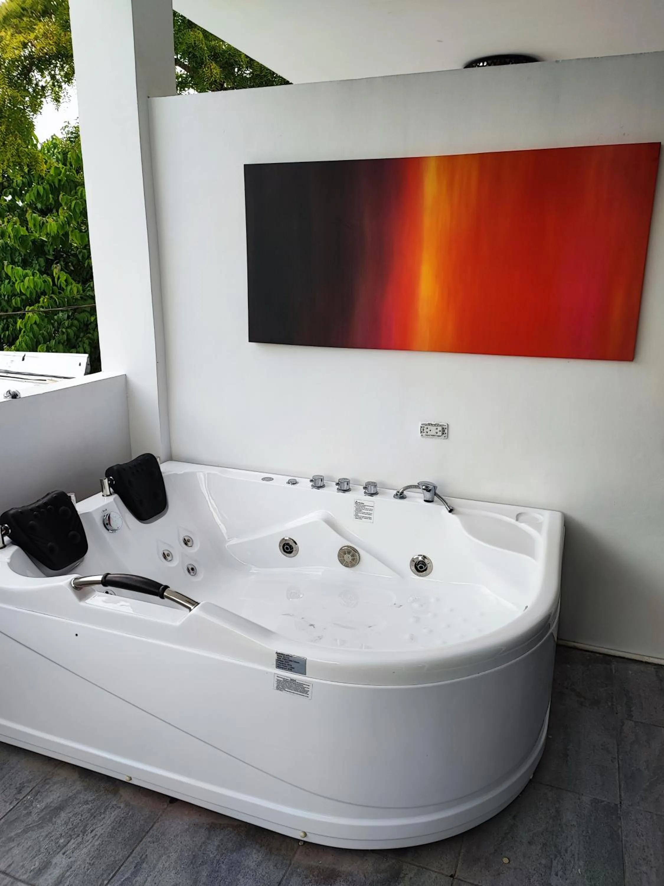 Natural landscape in Bonsai Jacuzzi Suites