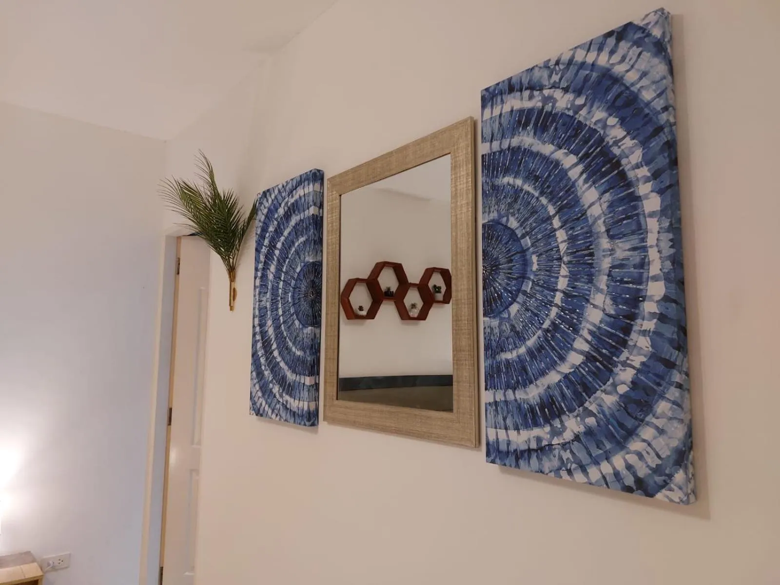 Decorative detail in Bonsai Jacuzzi Suites