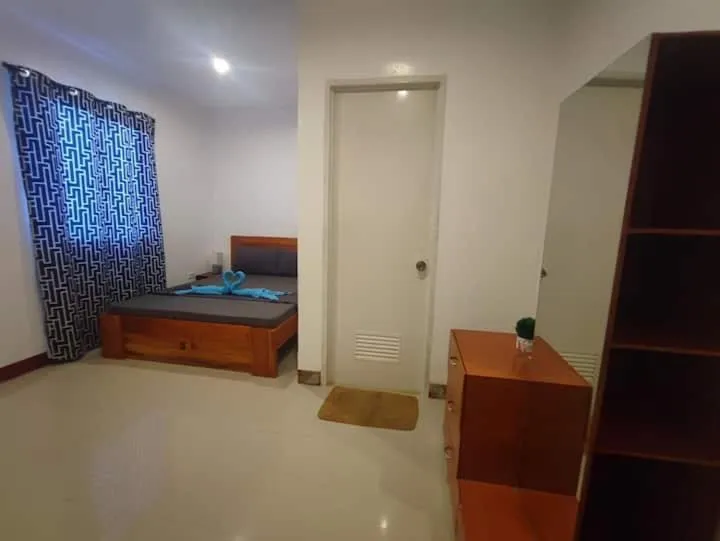 Bedroom, Bed in Bonsai Jacuzzi Suites