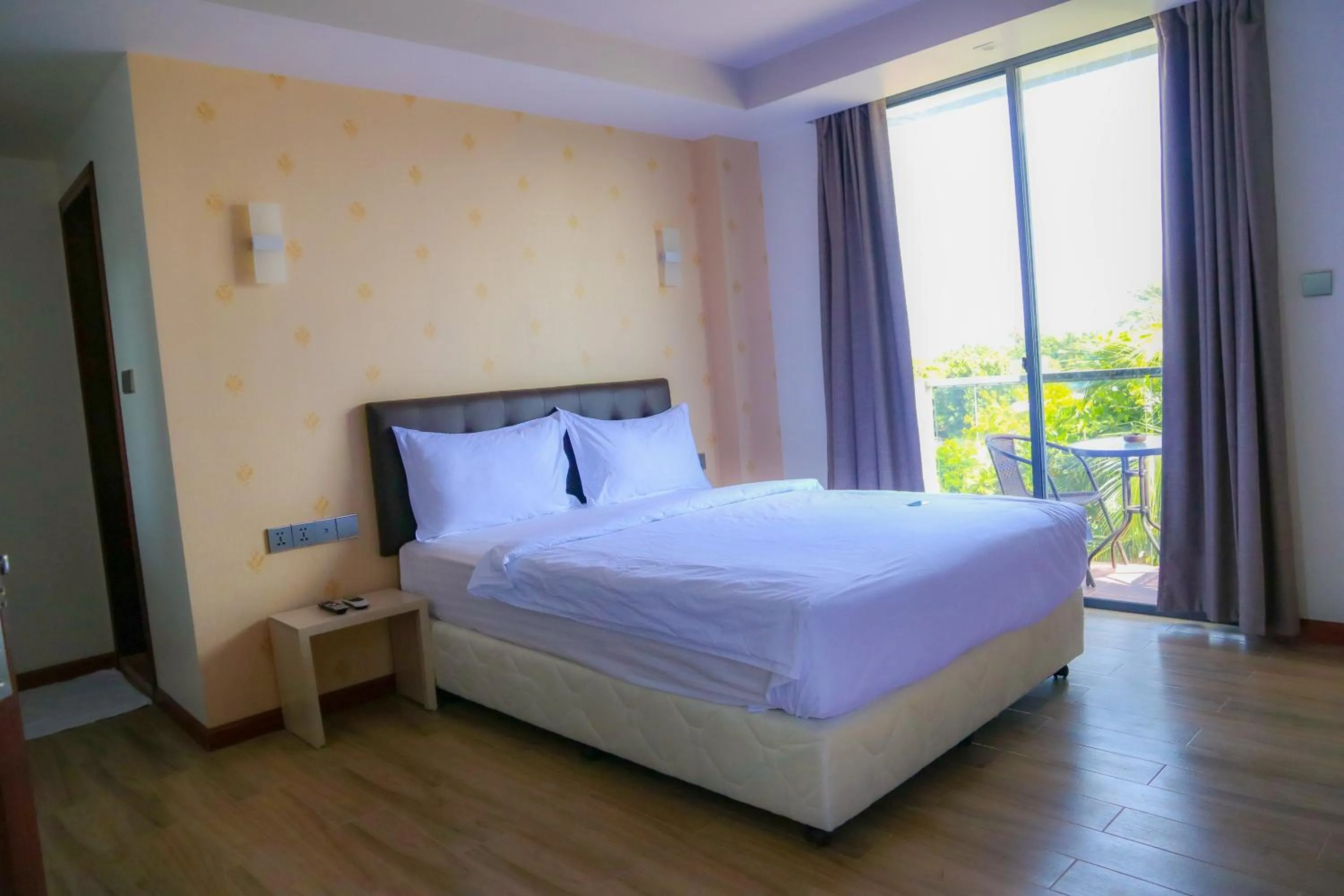 Bedroom, Bed in Ari Grand Hotel & Spa