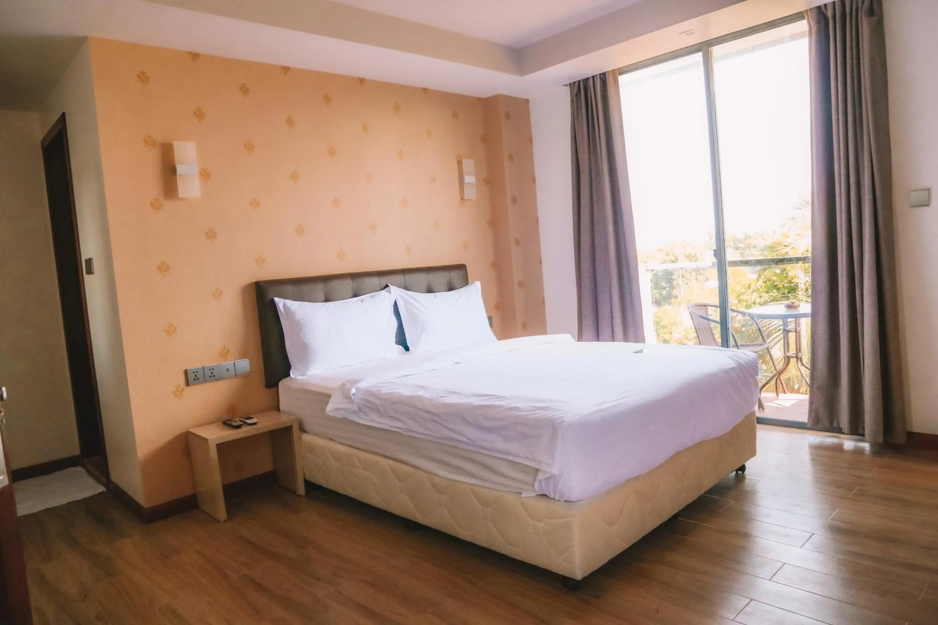 Bedroom, Bed in Ari Grand Hotel & Spa