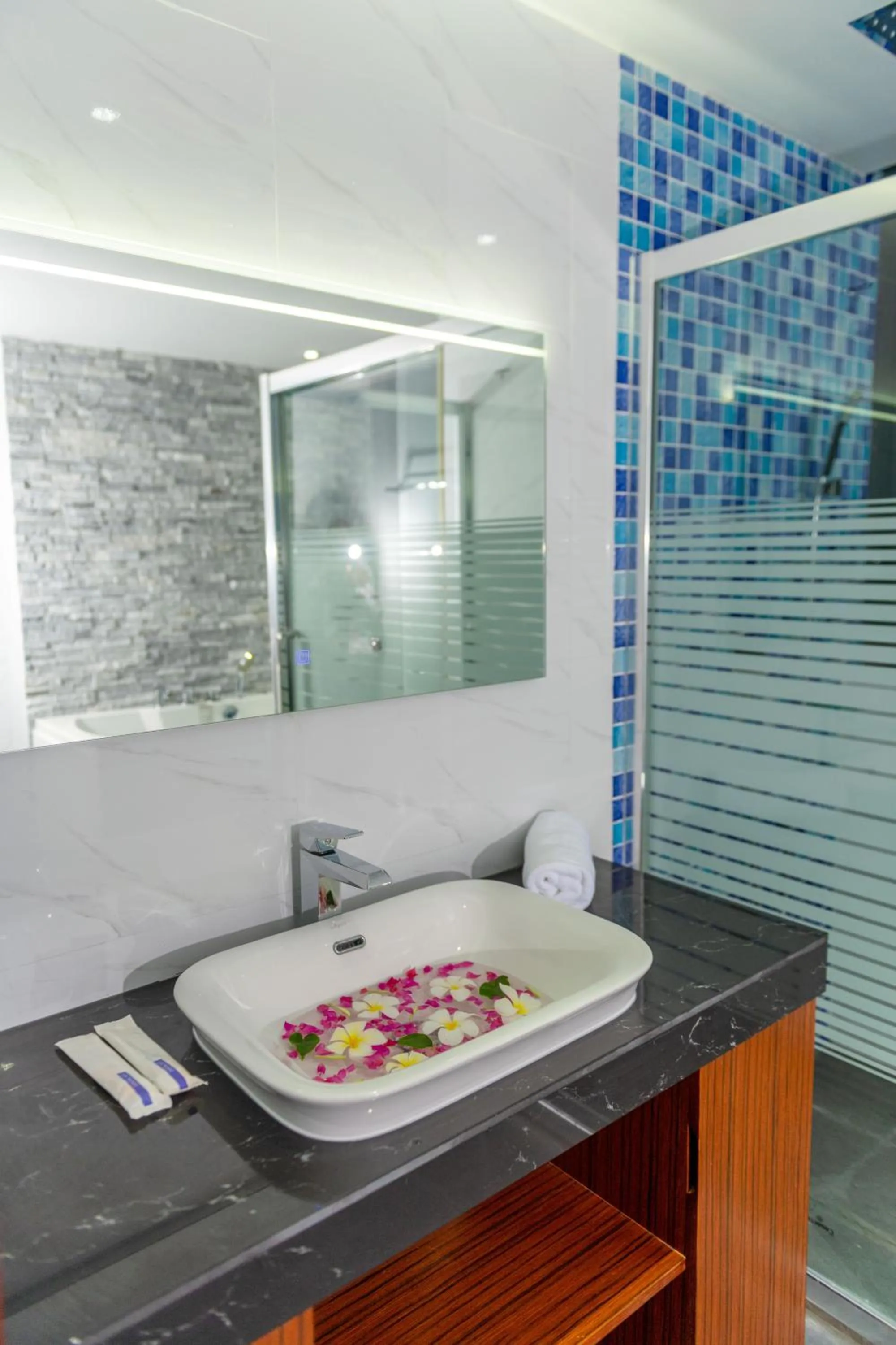 Bathroom in Ari Grand Hotel & Spa