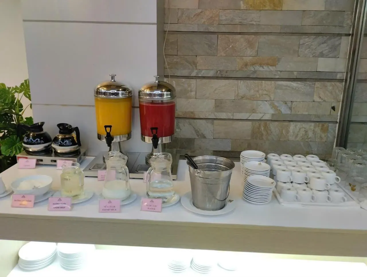 Coffee/tea facilities in Kim Tho Hotel