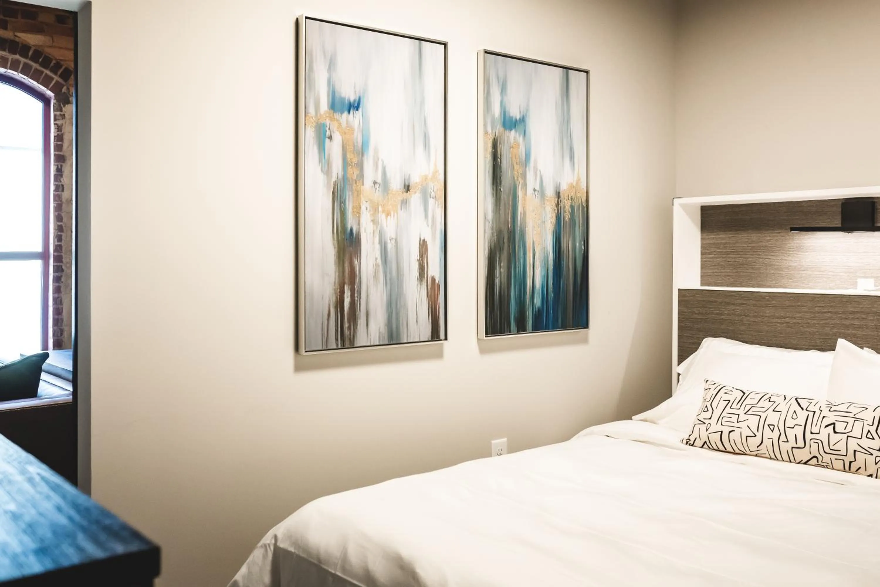 Bed in Three Trails Downtown Elkin