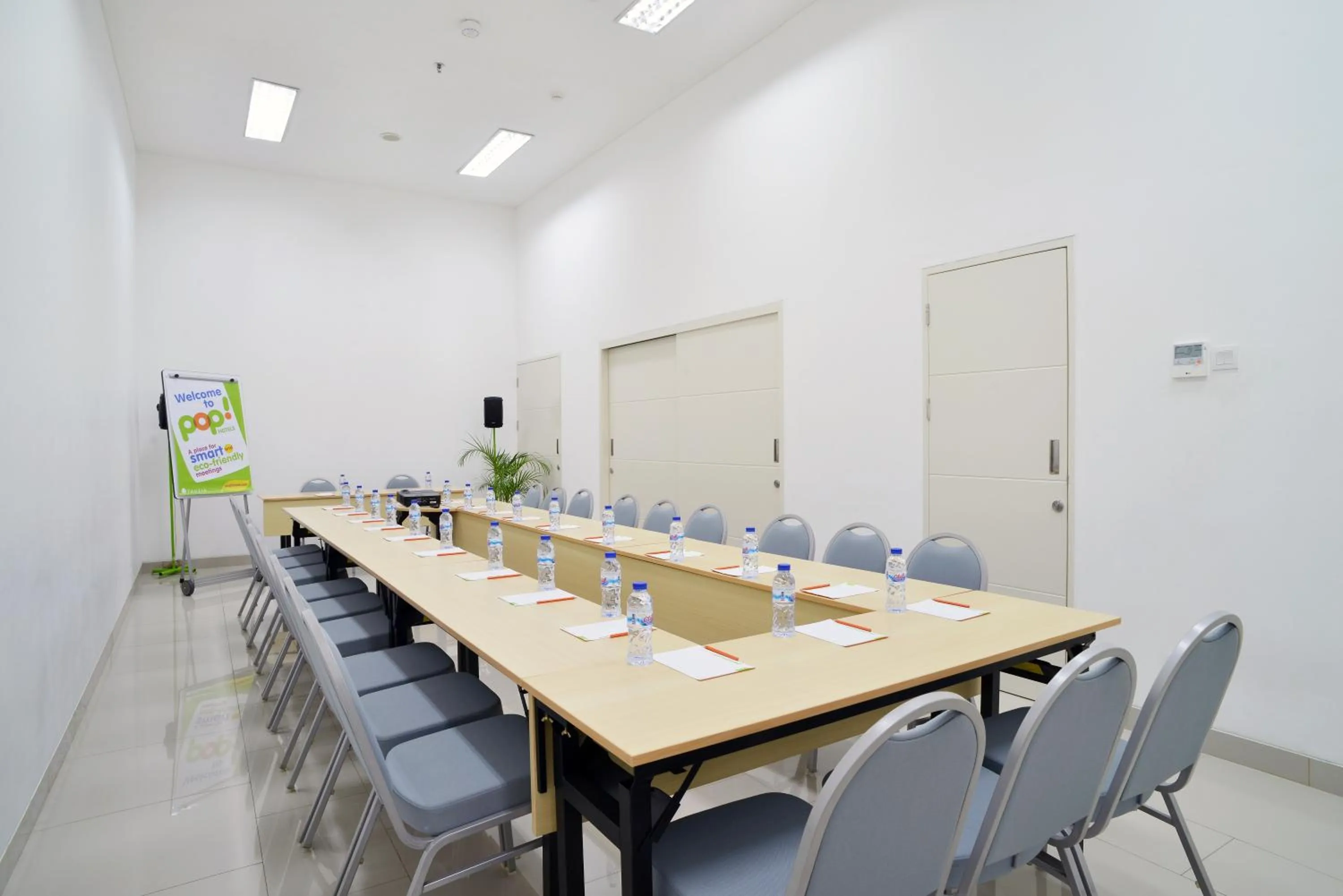 Meeting/conference room in POP! Hotel Kemang Jakarta