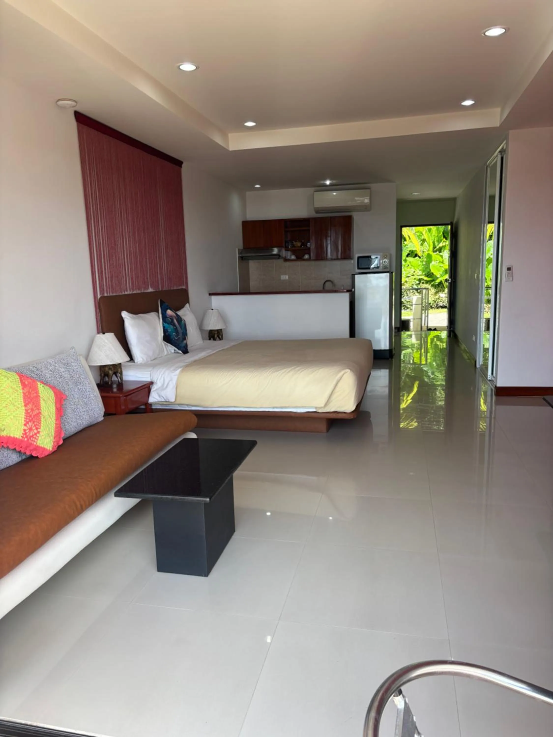 Bed in Mountain Seaview Luxury Apartments