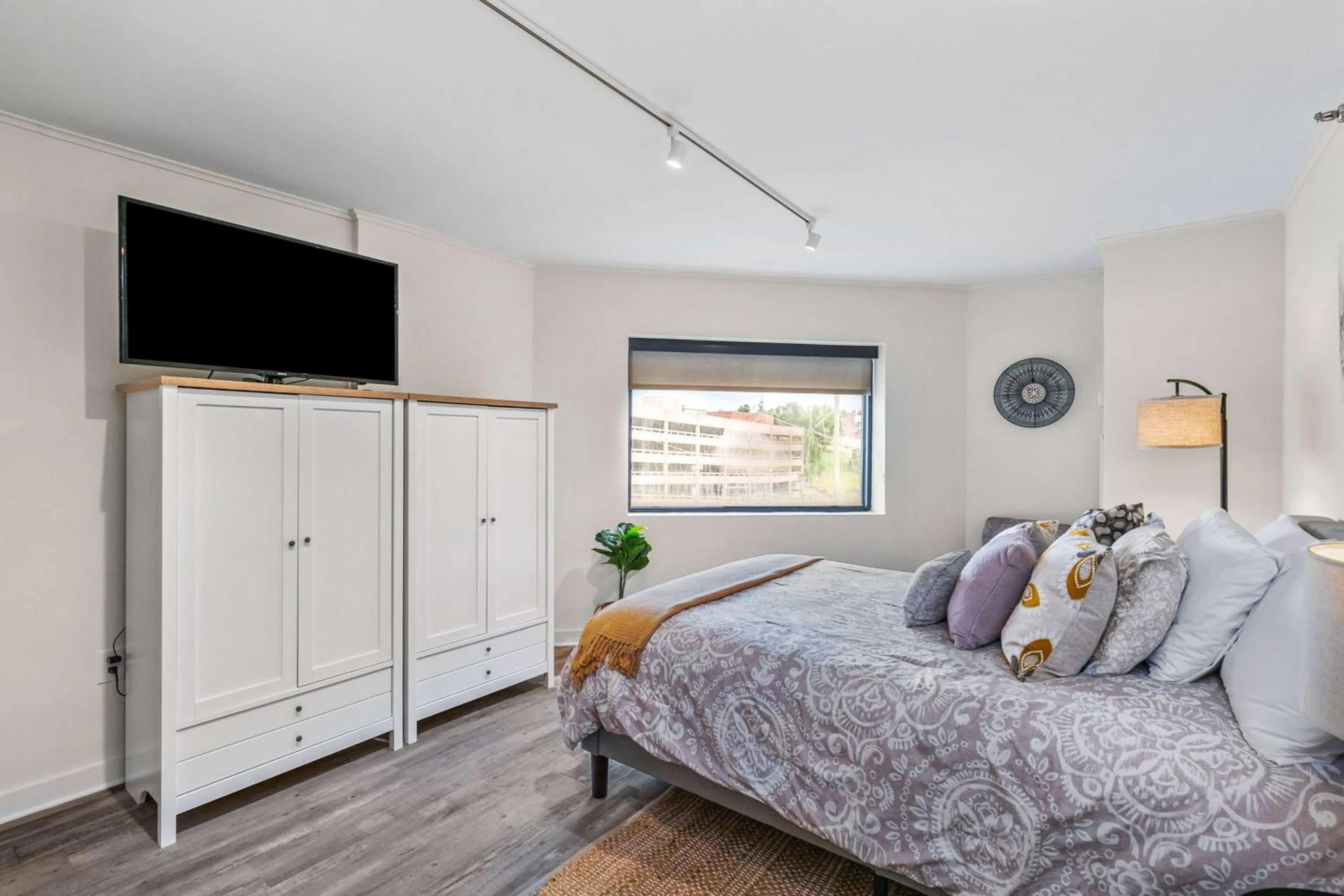 Photo of the whole room, Bed in Mulberry, a Wyndham Hotel