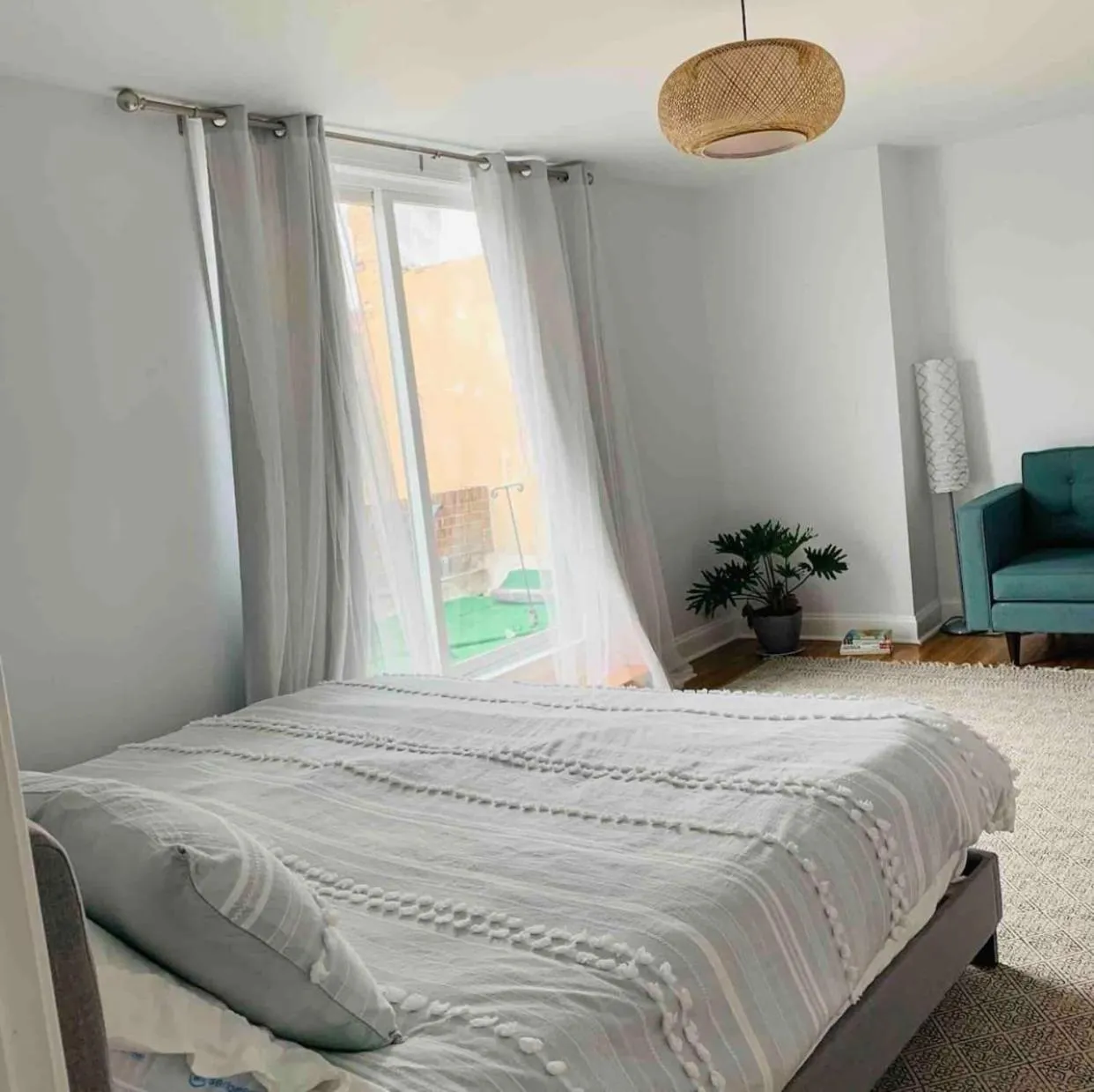 Bed in A Regal Retreat- Exclusive Parking, Prime Location