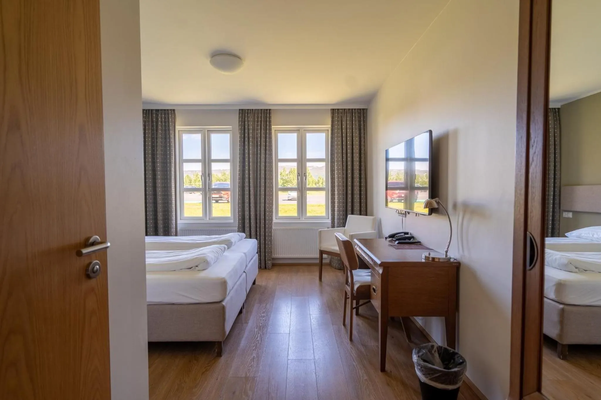 Bedroom, Bed in Gistihúsið - Lake Hotel Egilsstadir