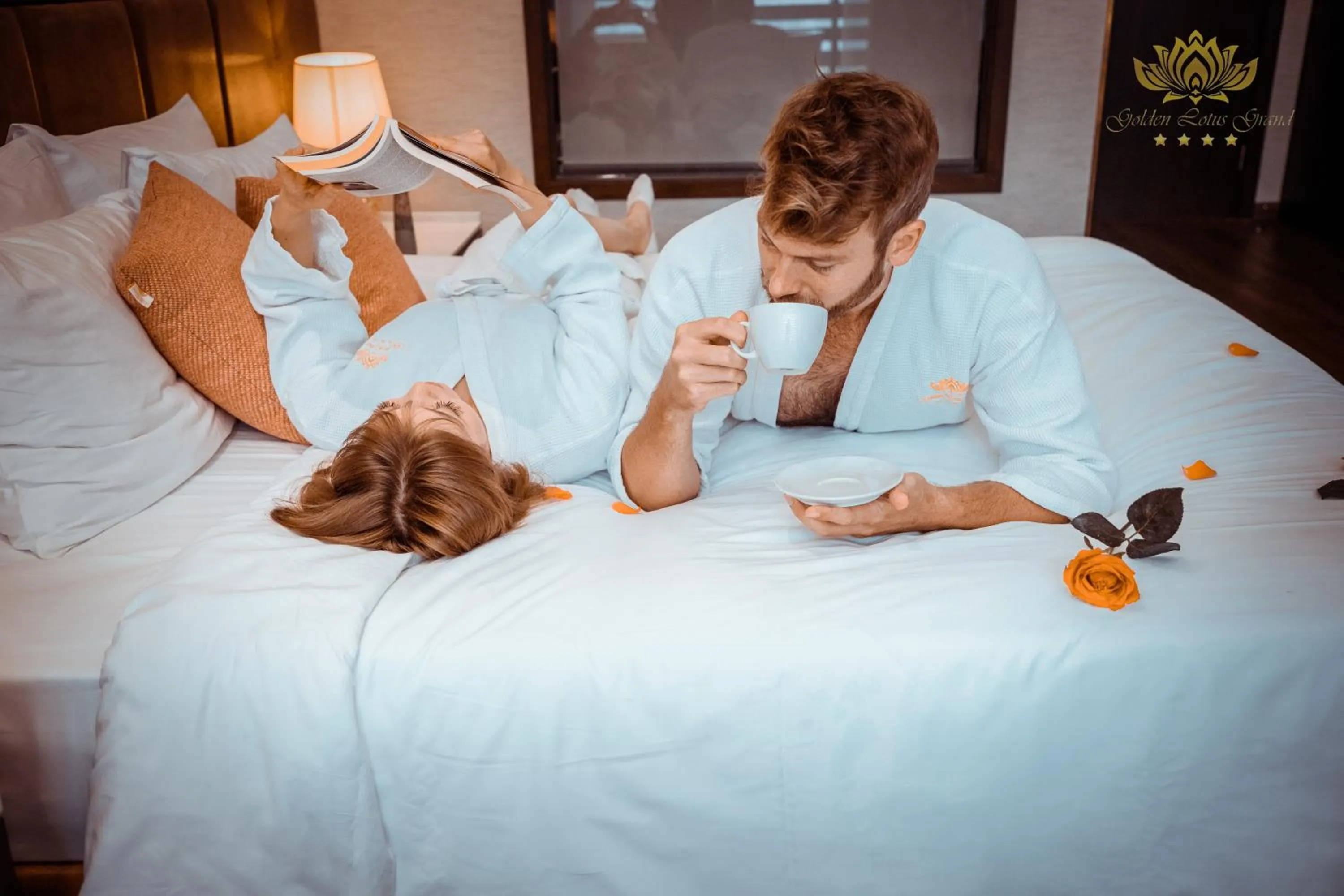 People, Bed in Golden Lotus Grand Da Nang - Panoramic Rooftop Bar & Daily Afternoon Tea