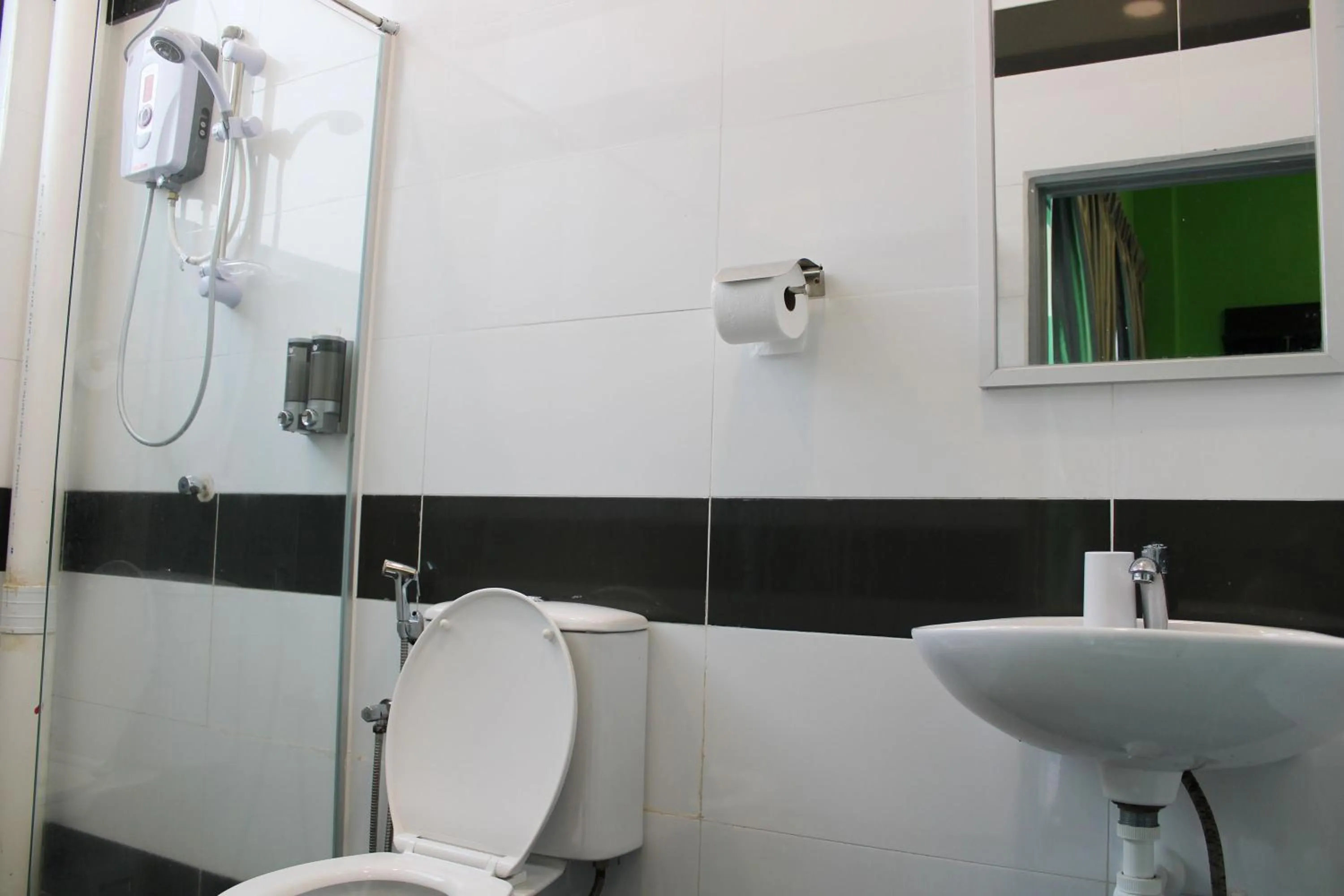 Bathroom in Happy Valley Eco Farm