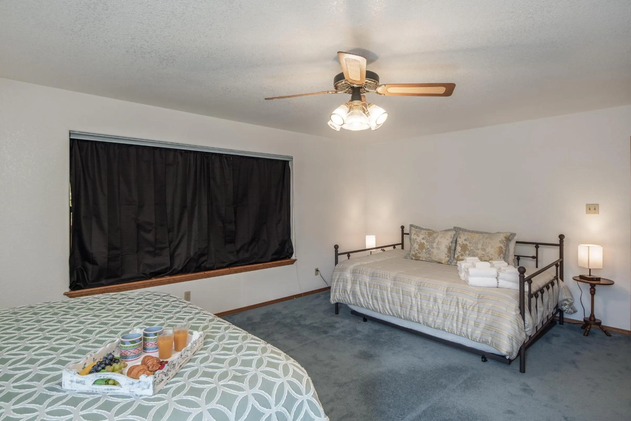 Property building, Bed in Jack Little