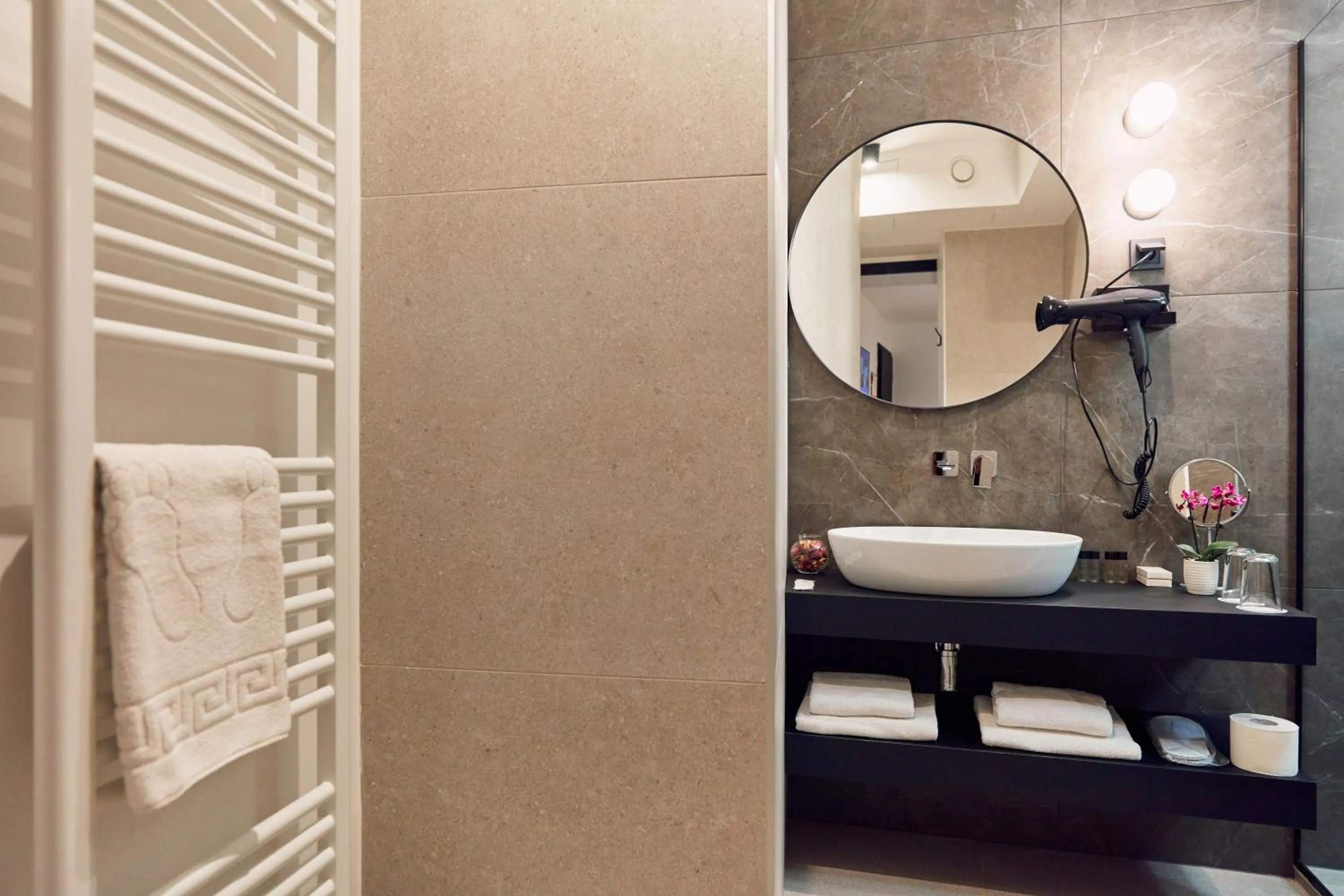 Shower in The Hotel Ljubljana