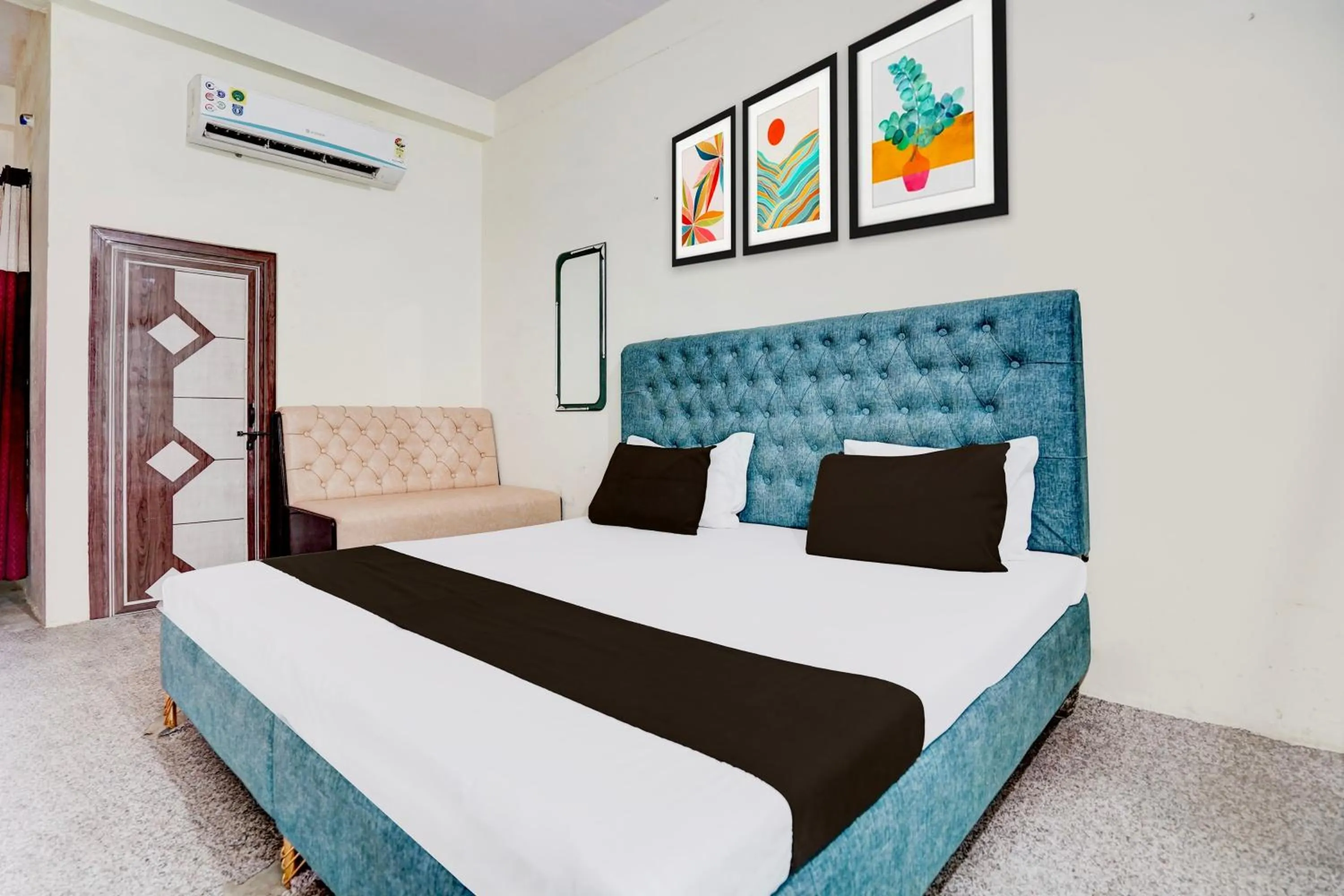 Bedroom, Bed in SPOT ON Sangam House