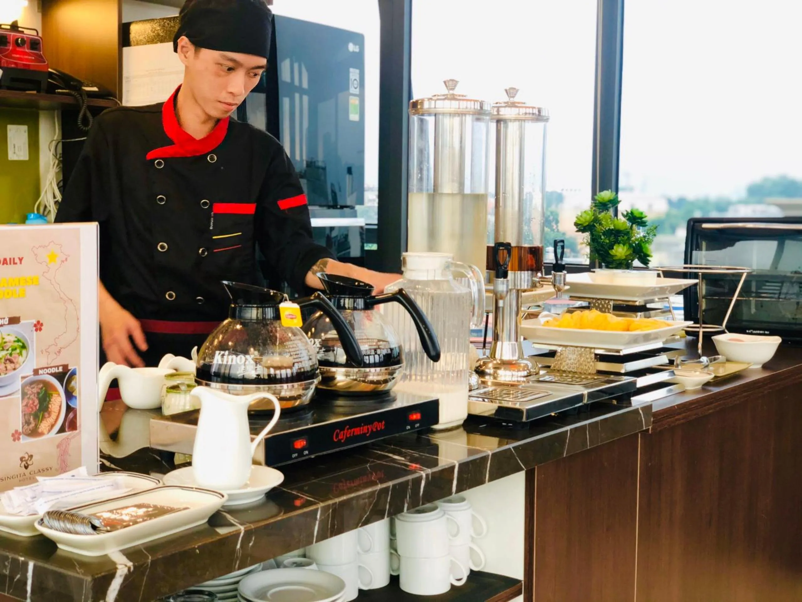 Restaurant/places to eat in Free Airport Service Deals w Singita Classy Boutique Hotel & Travel