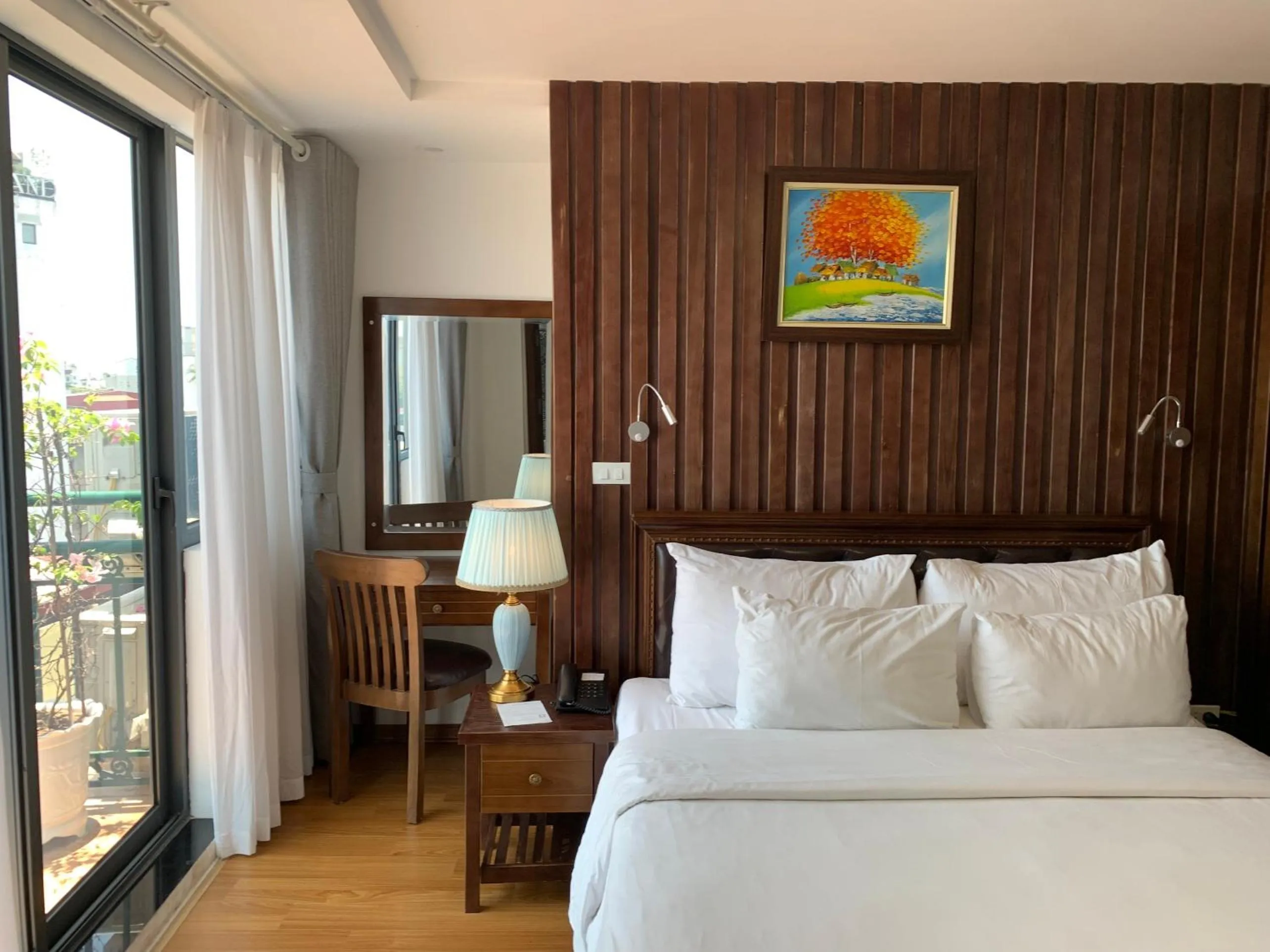 Bed in Free Airport Service Deals w Singita Classy Boutique Hotel & Travel