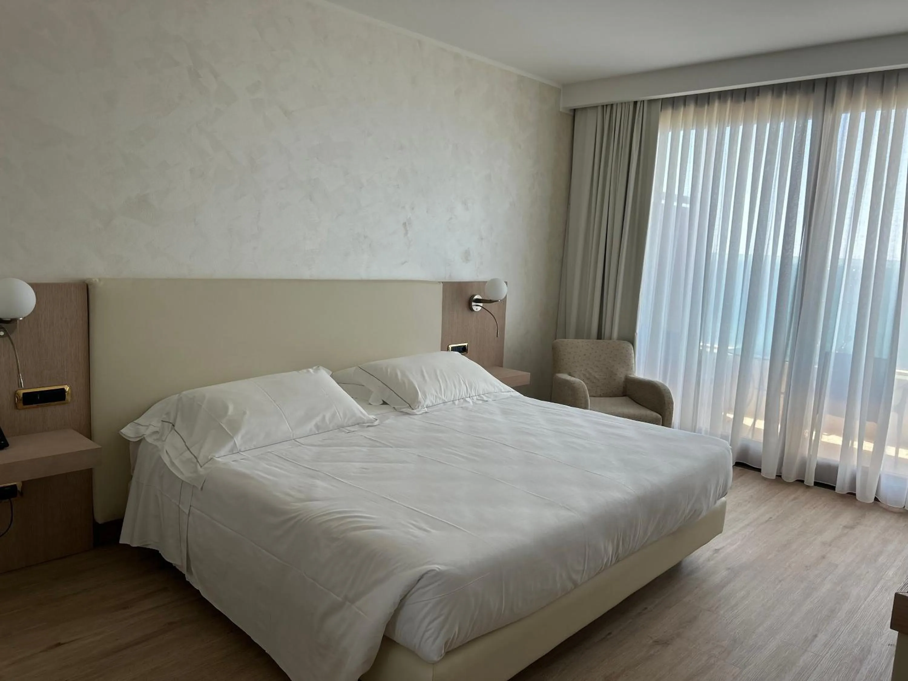 Bedroom, Bed in Smy Carlos V Wellness & Spa Alghero