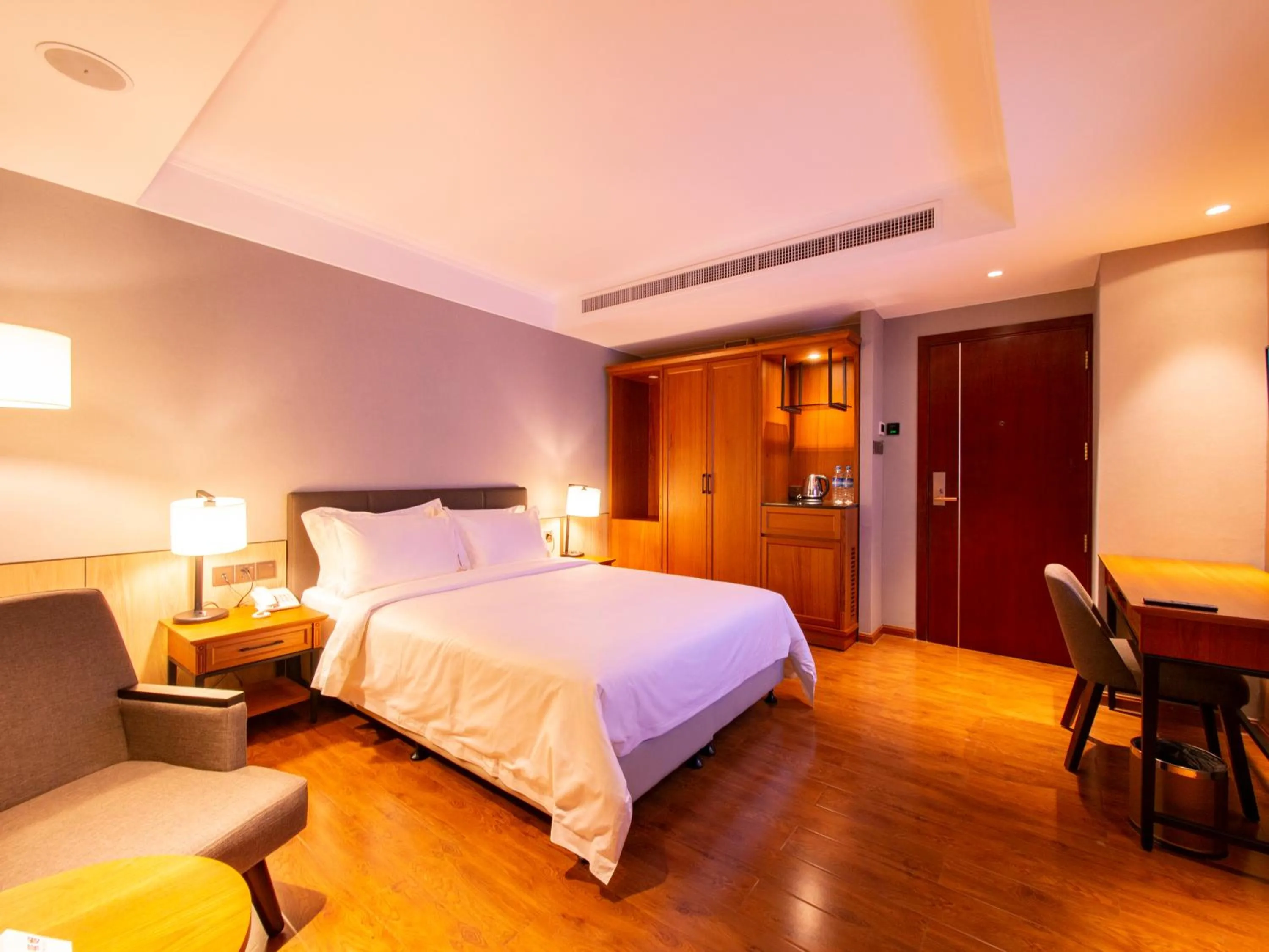 Photo of the whole room in Prince Hotel