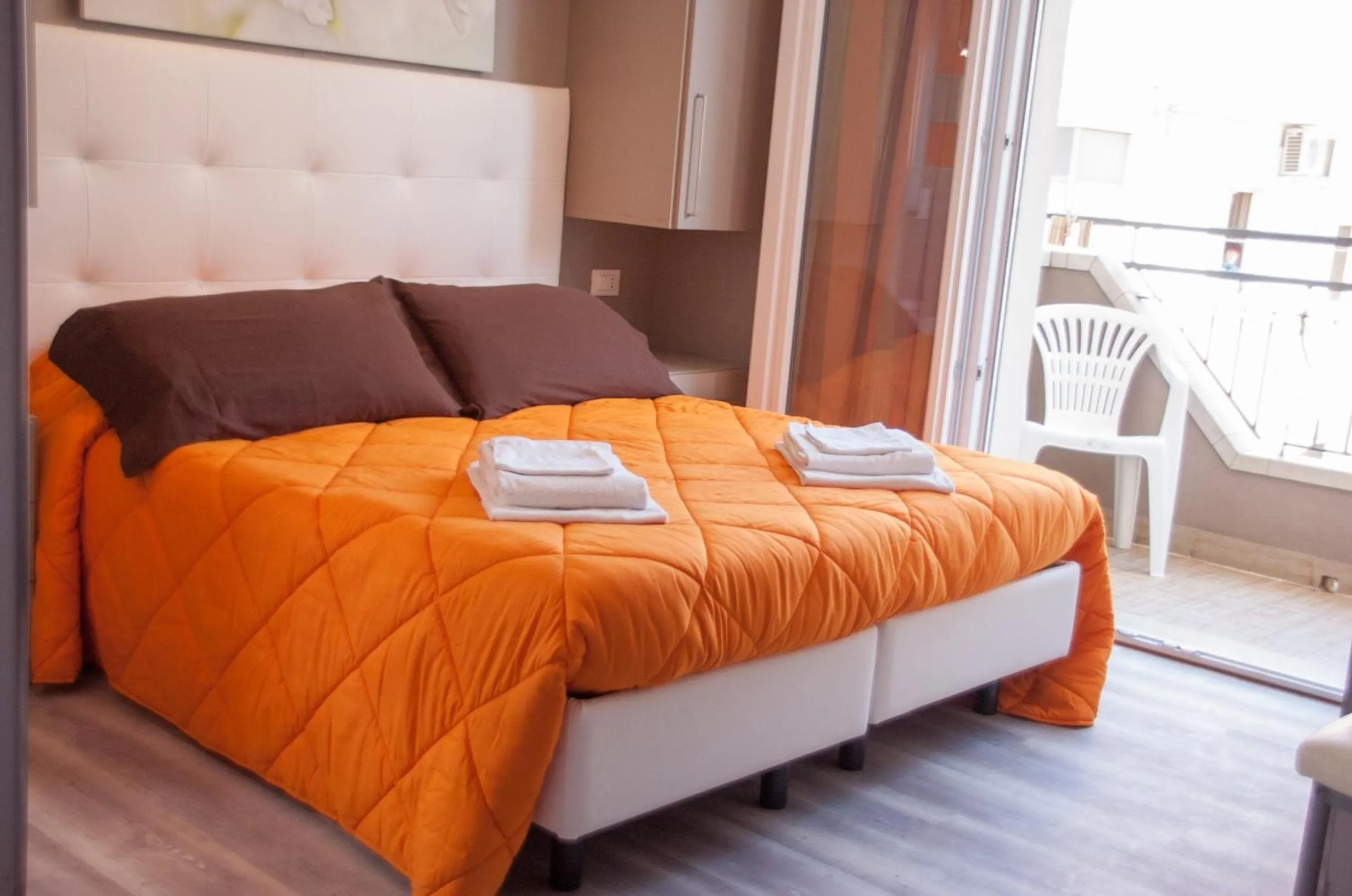 Bathroom, Bed in Albergo Villa Miraggio