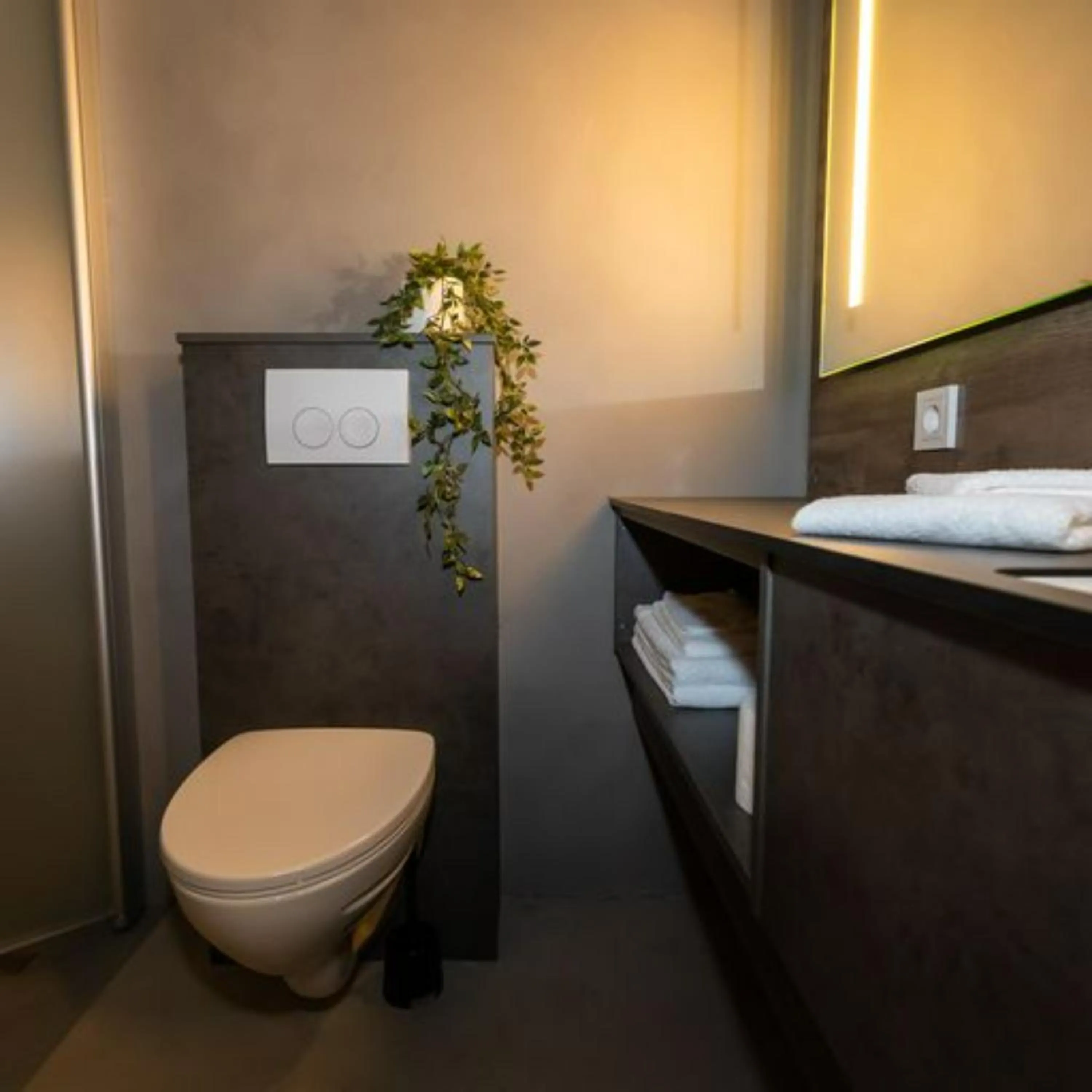 Bathroom in Hotel Halond