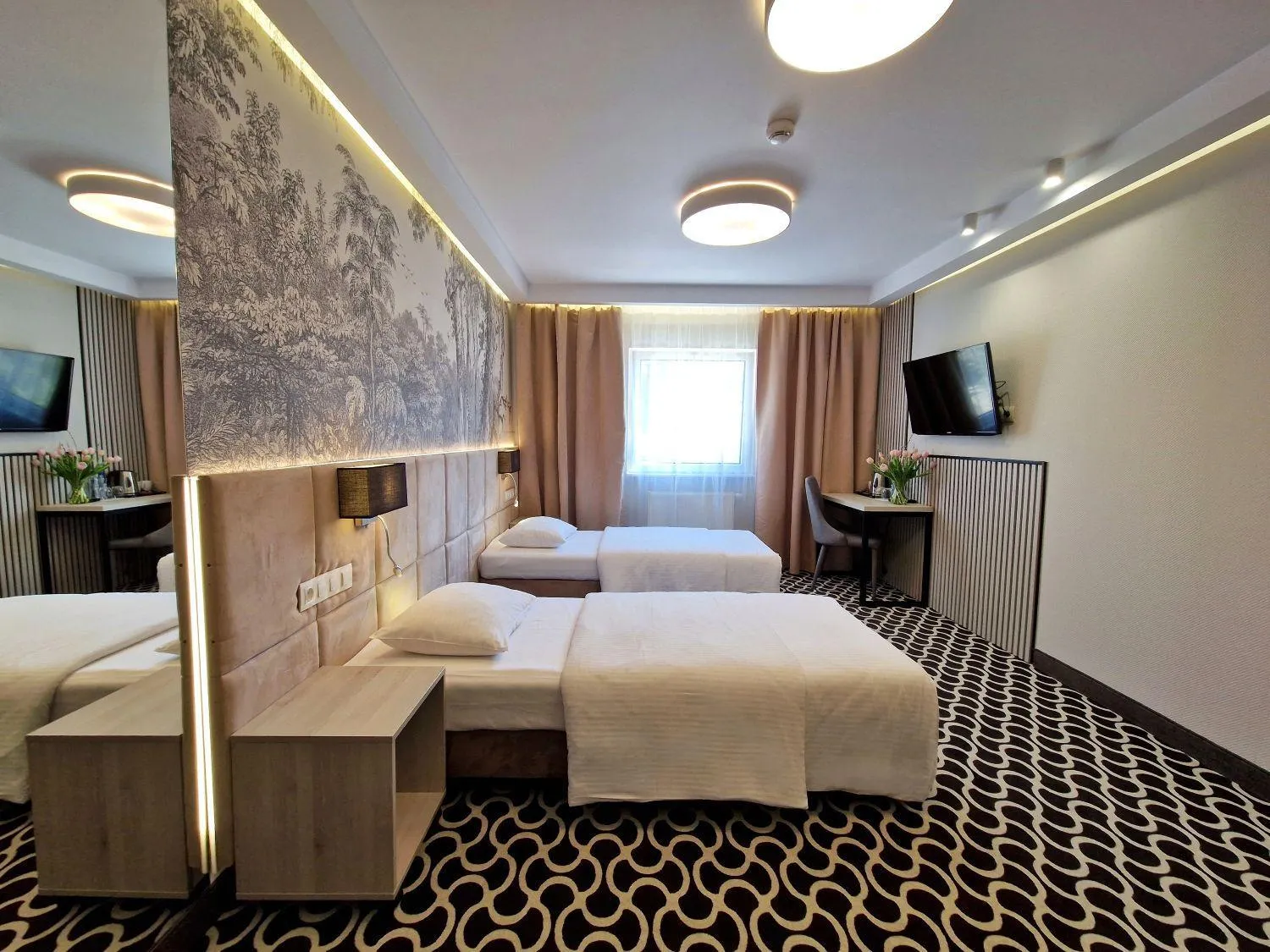 Facility for disabled guests, Bed in Citi Hotel's Warszawa-Falenty