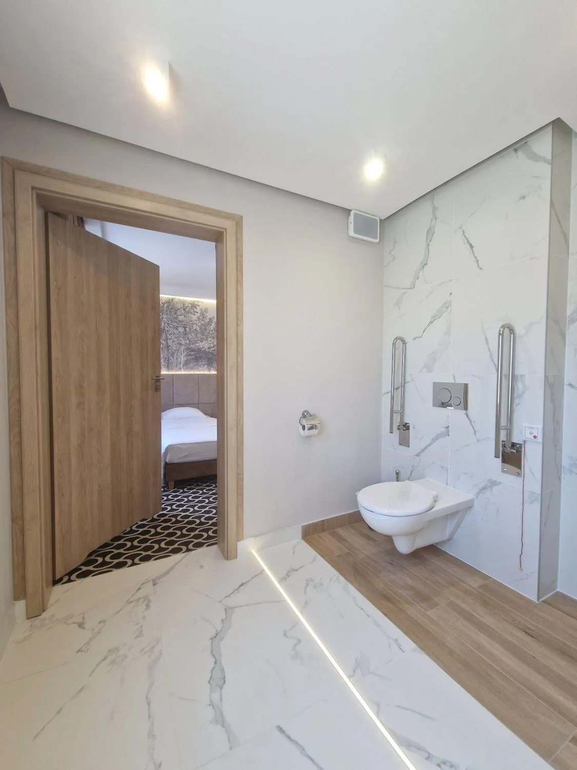 Facility for disabled guests in Citi Hotel's Warszawa-Falenty