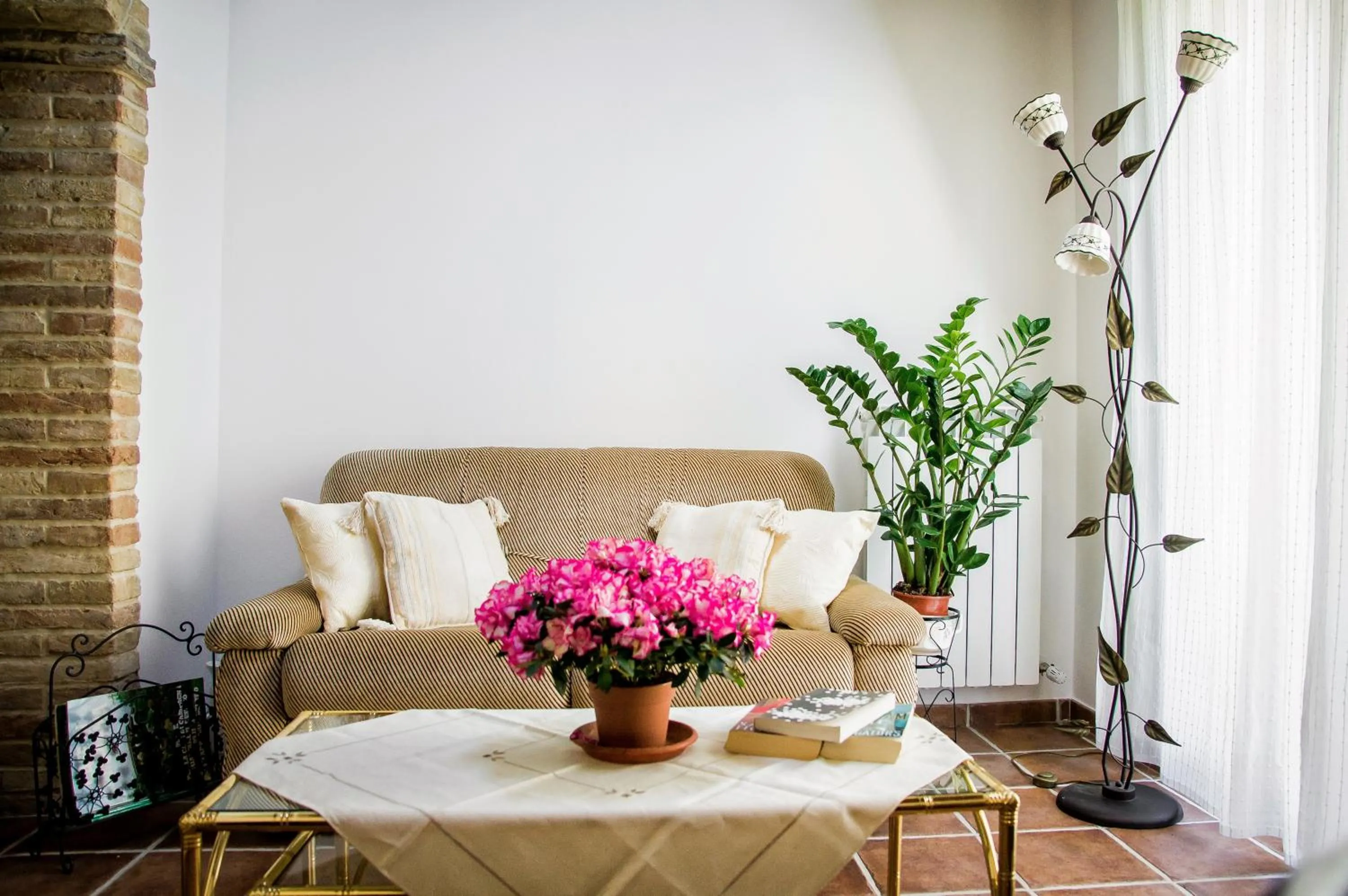 Communal lounge/ TV room in La Finestra sul Conero