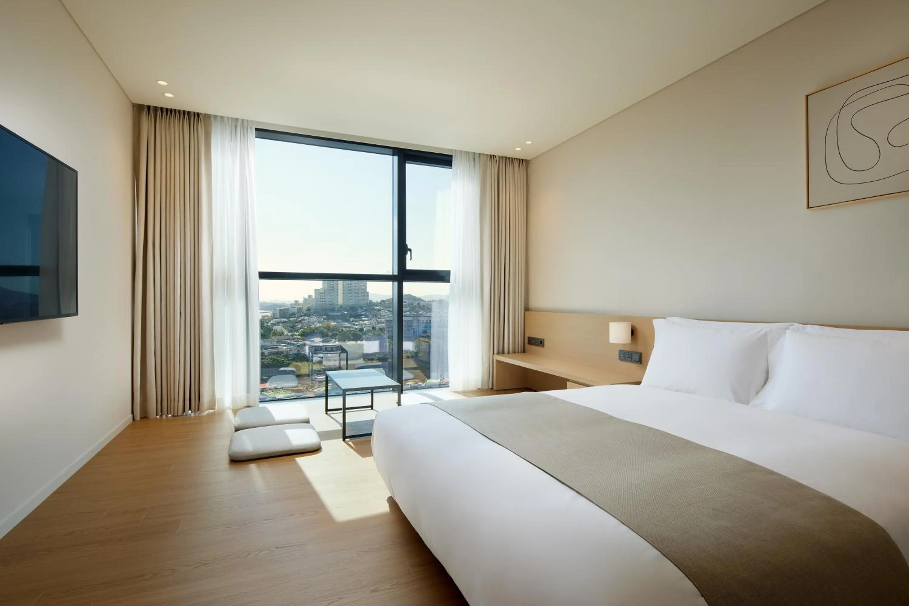 Bed in Shilla Stay Yeosu Expo Station