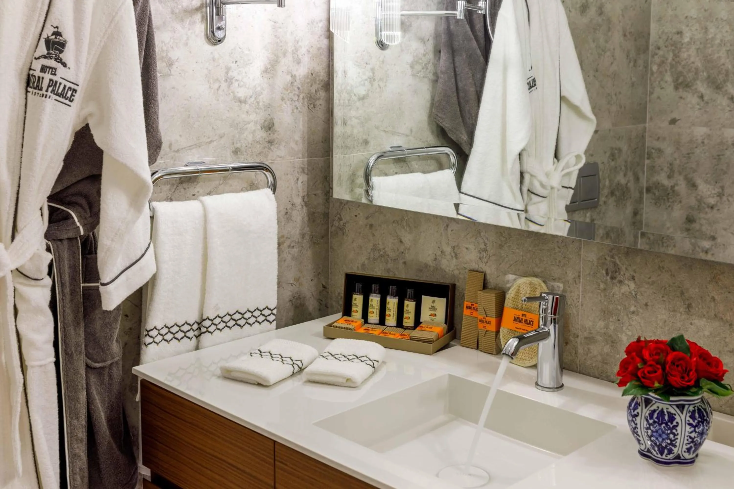 Bathroom in Amiral Palace Hotel Boutique Class