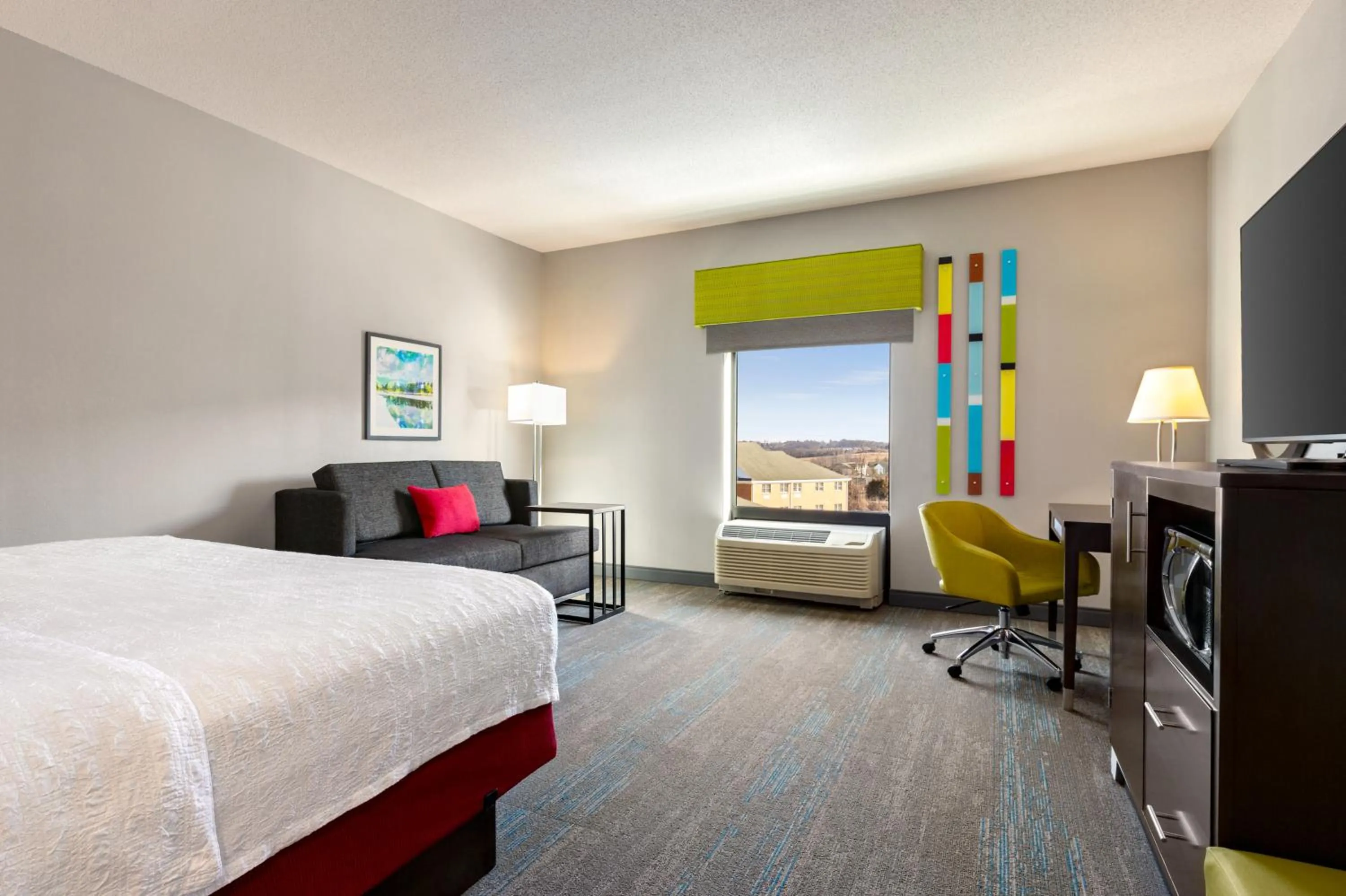 Bedroom, Bed in Hampton Inn & Suites York South