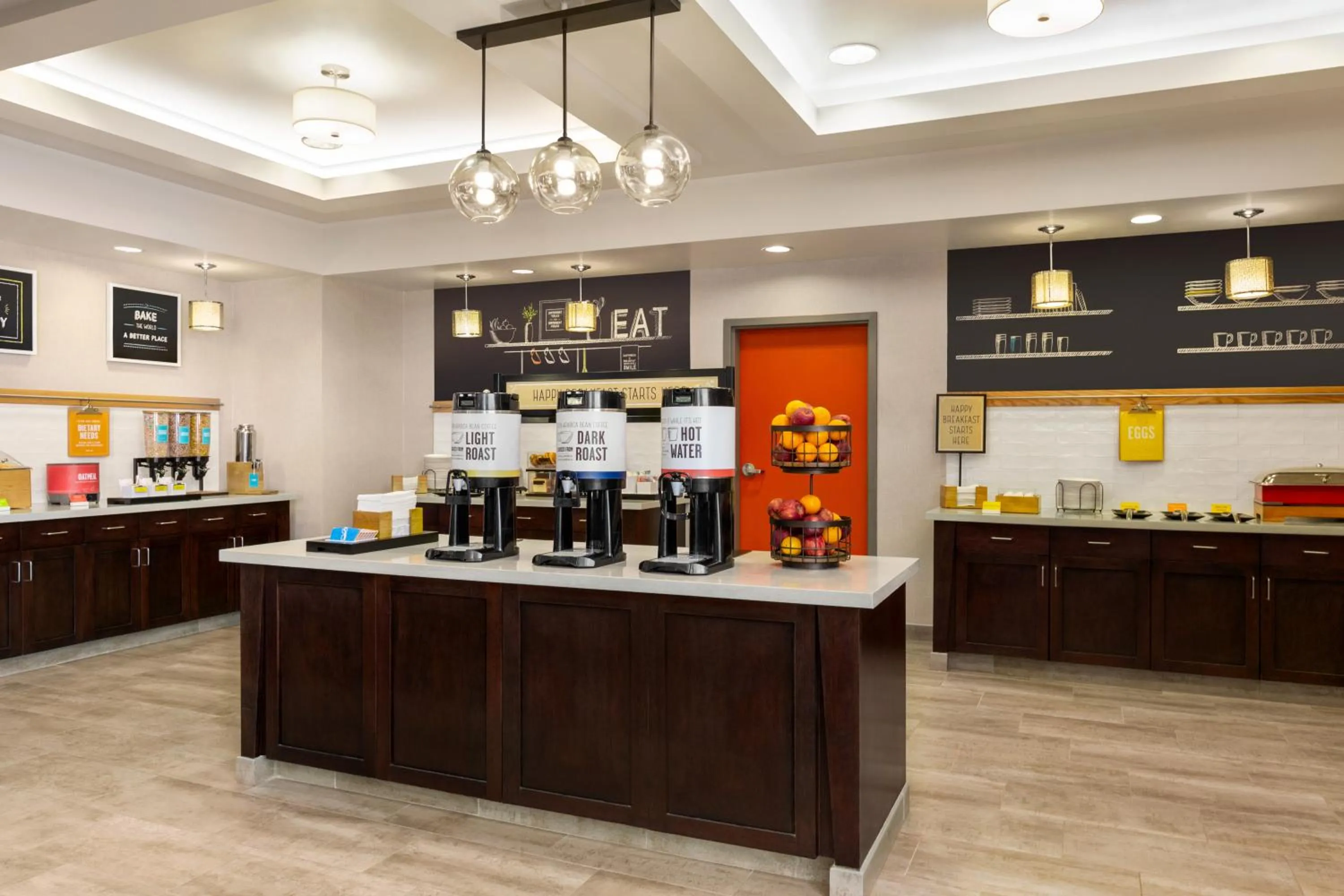 Buffet breakfast in Hampton Inn & Suites York South