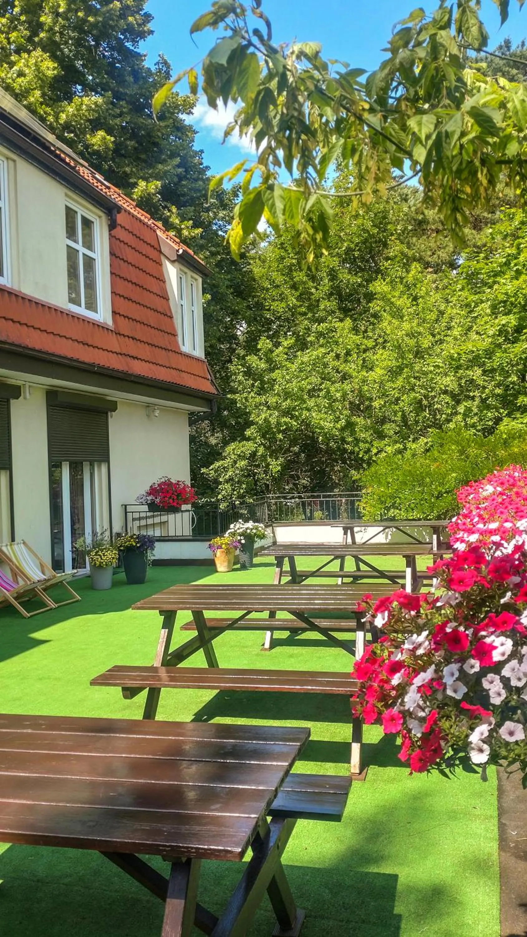 Property building in Villa Jedynak