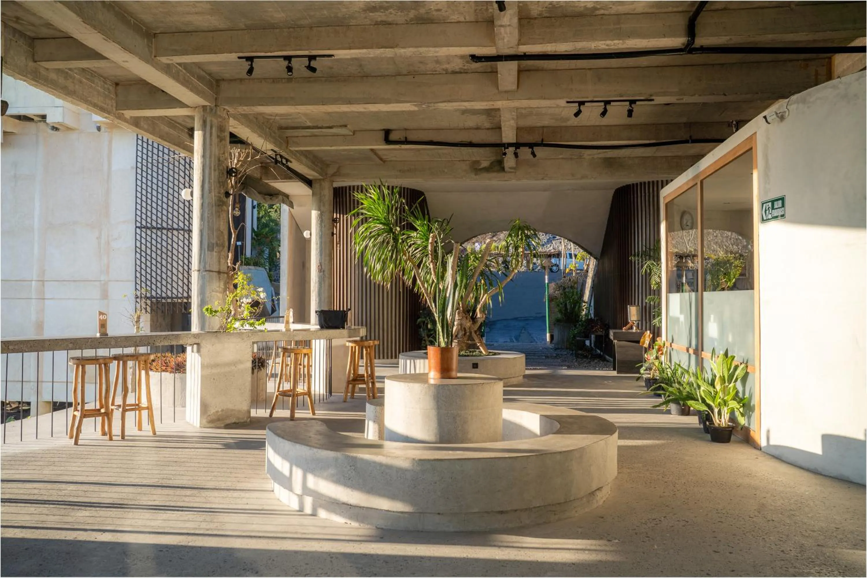 Restaurant/places to eat in Desa Oculus