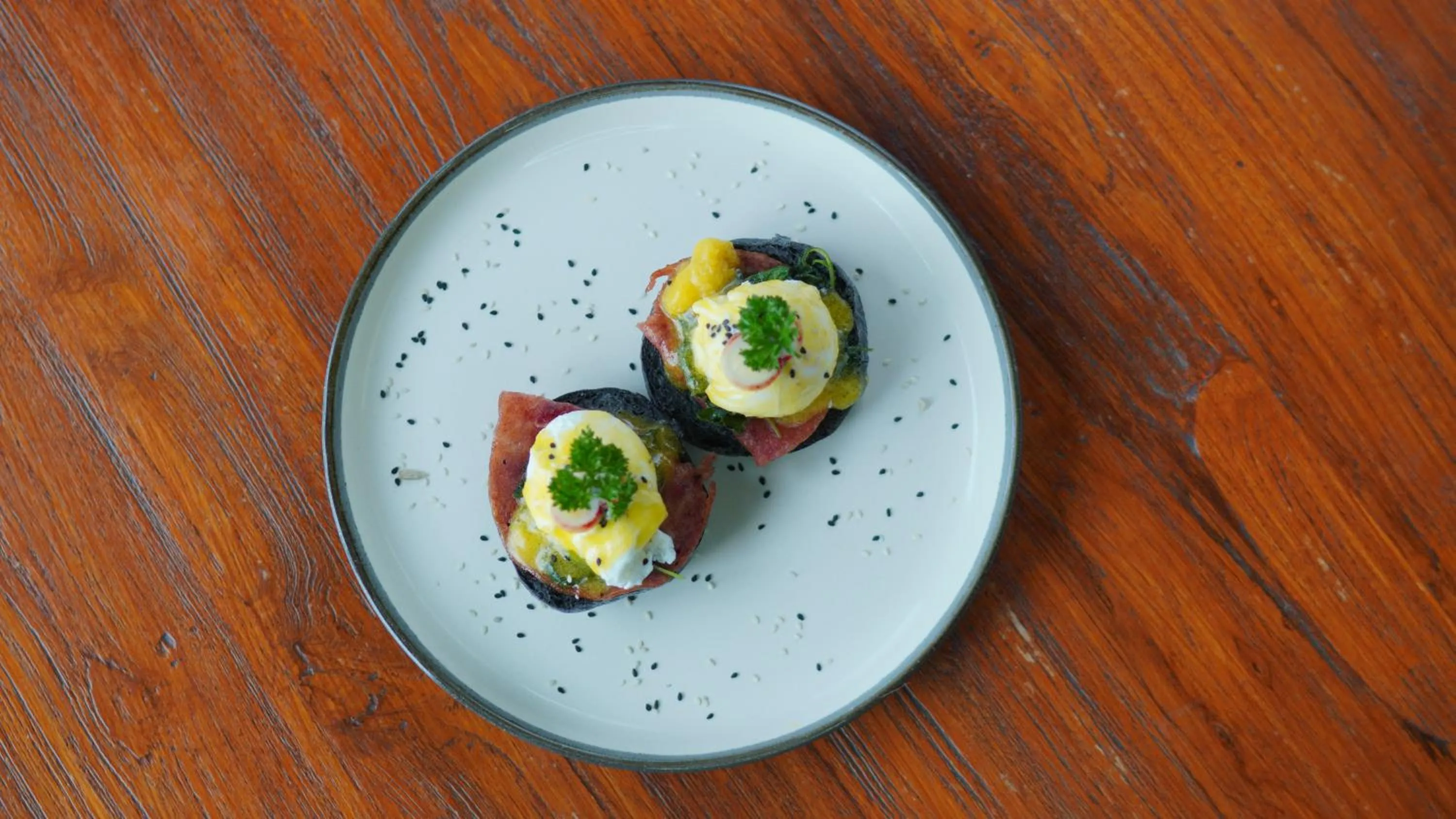 Breakfast in Desa Oculus