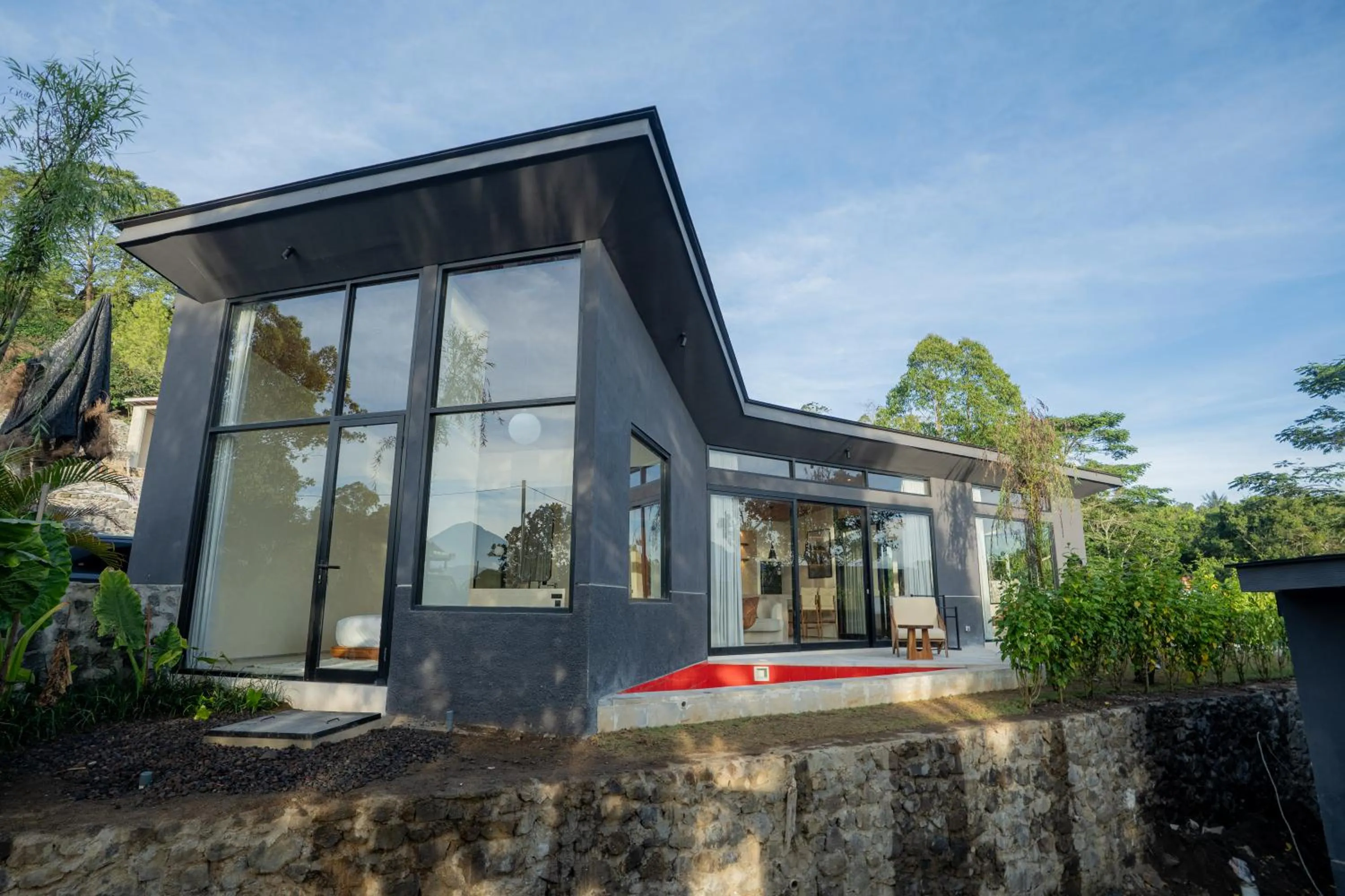 Property building in Desa Oculus