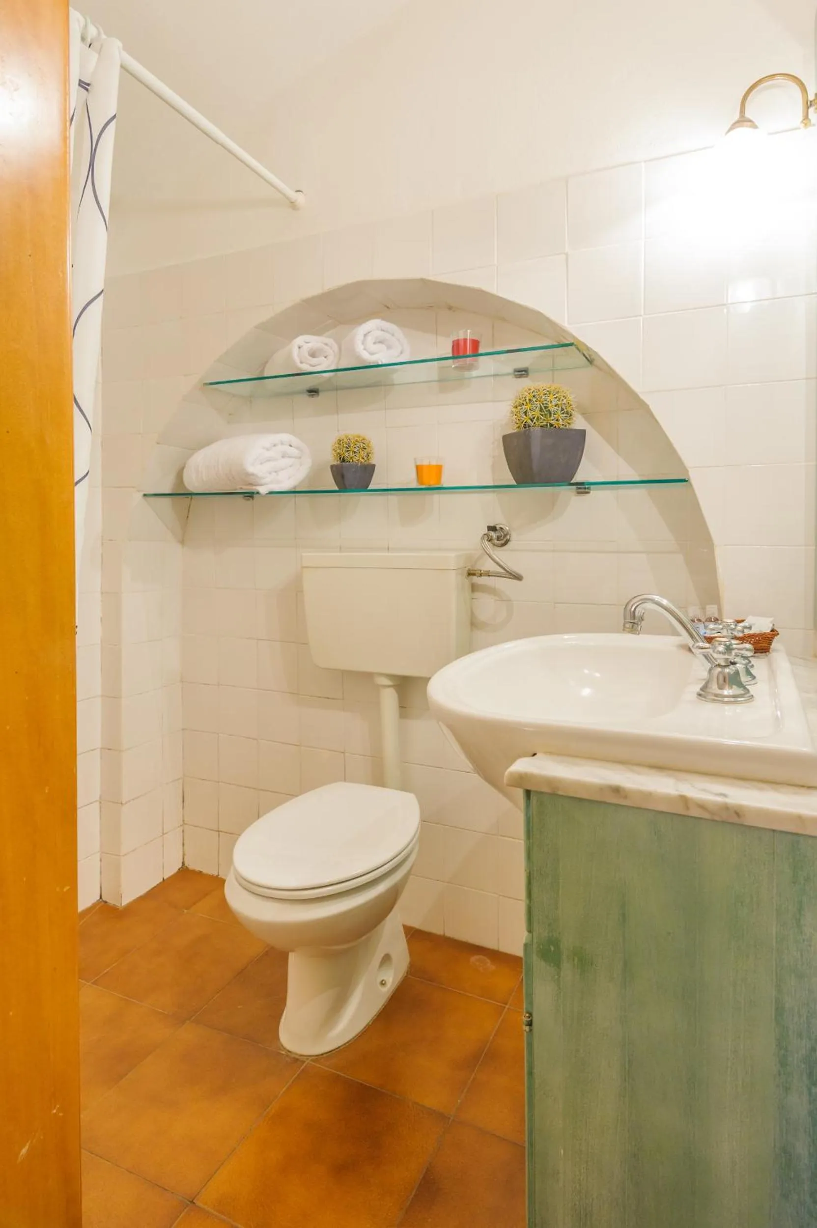 Shower in Locanda di CasalMustia