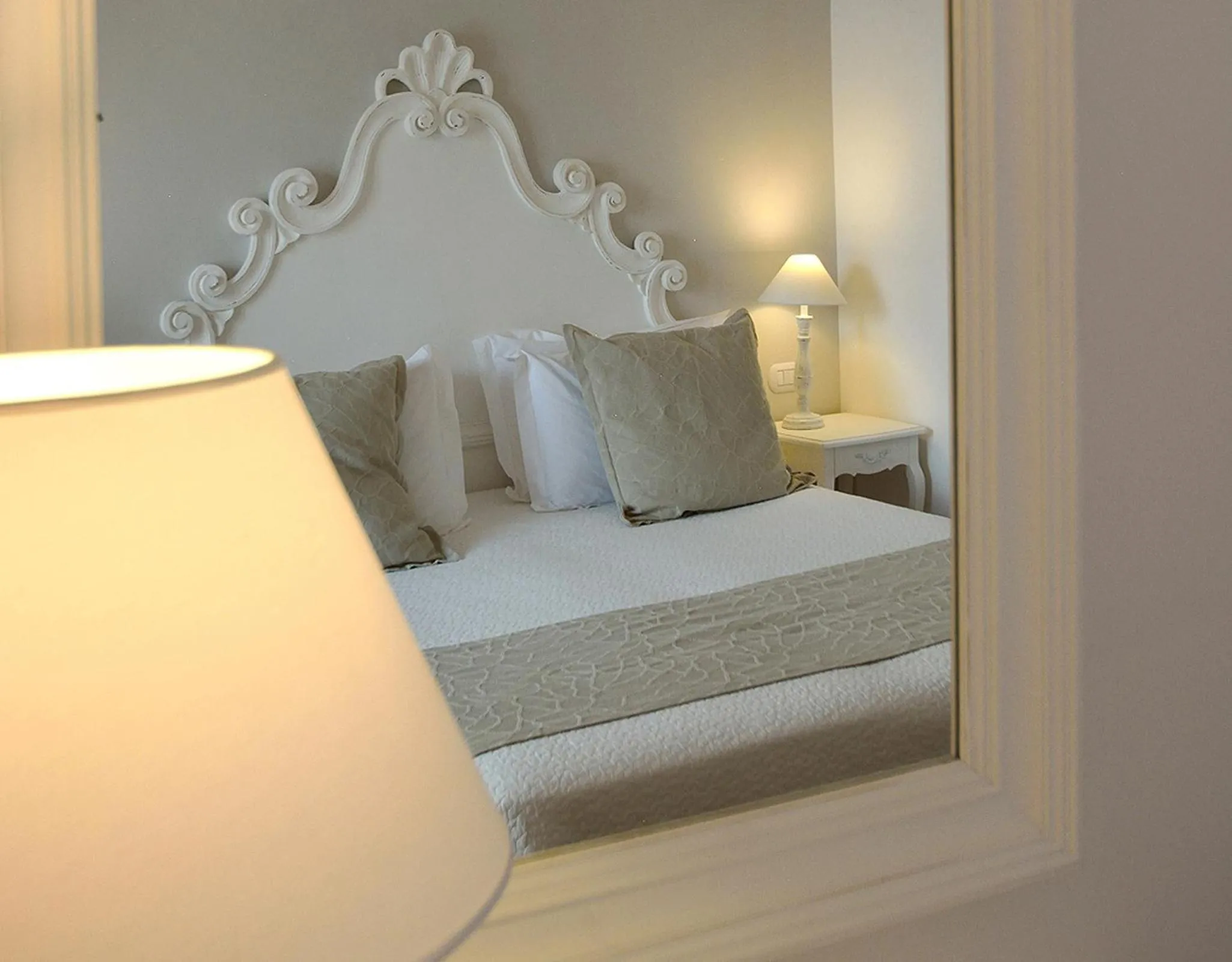 Decorative detail, Bed in Villa Romana Hotel & Spa