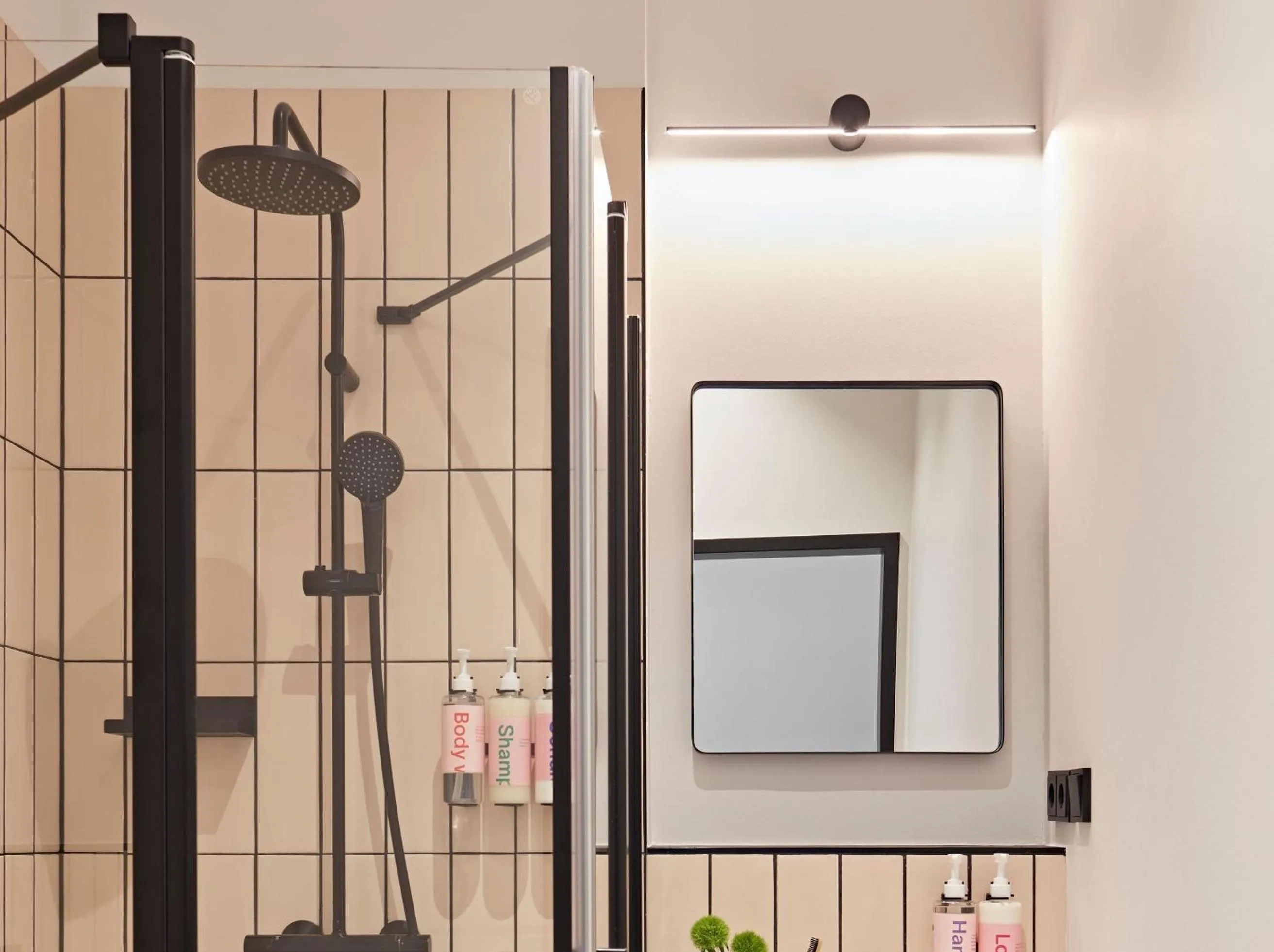 Bathroom in Numa Berlin Novela