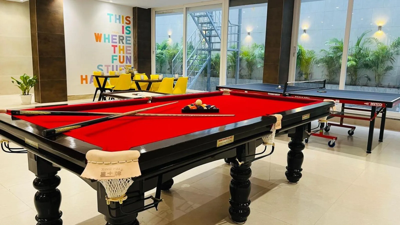 Restaurant/places to eat in ZEN Studios - DLF CyberCity Gurgaon