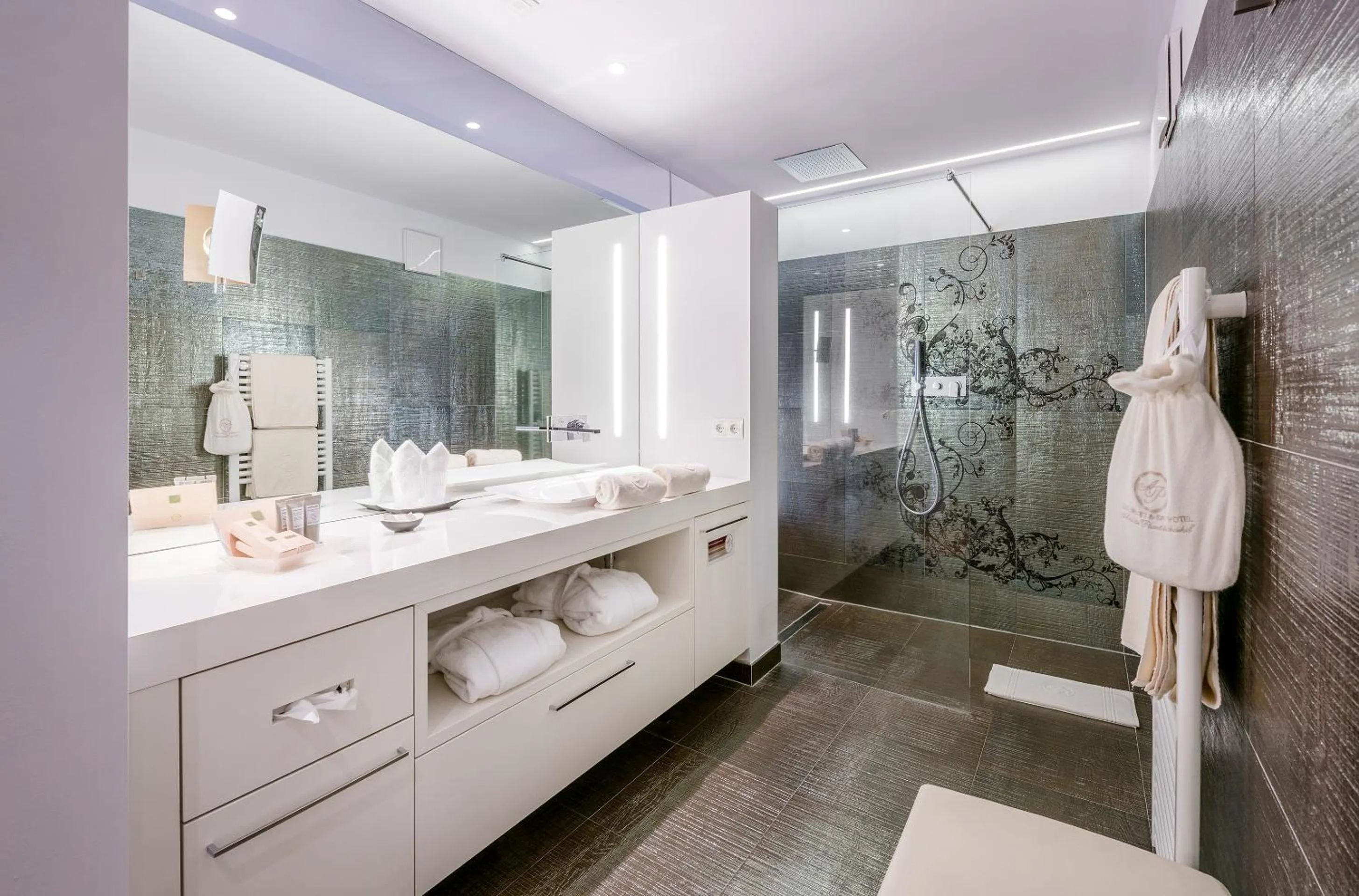 Bathroom in Hotel Ansitz Plantiz