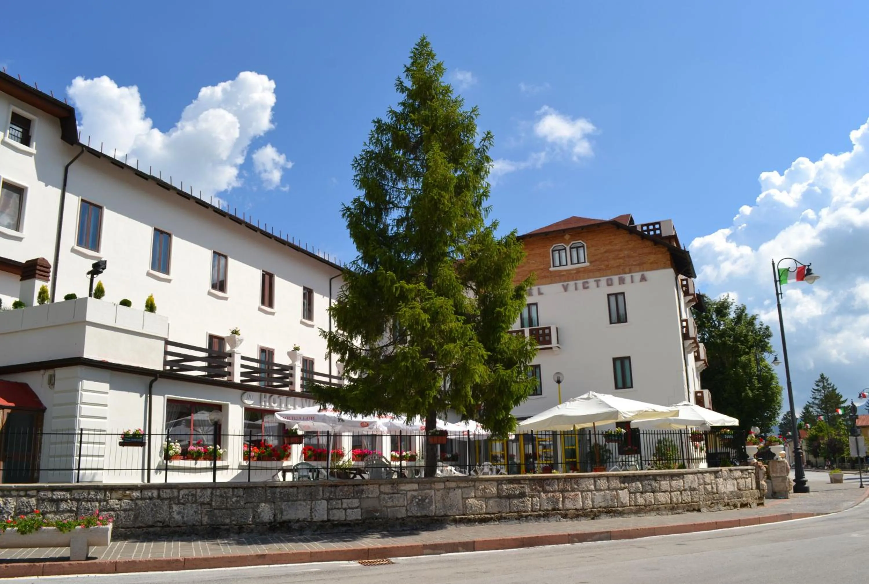 Property building in Hotel Victoria