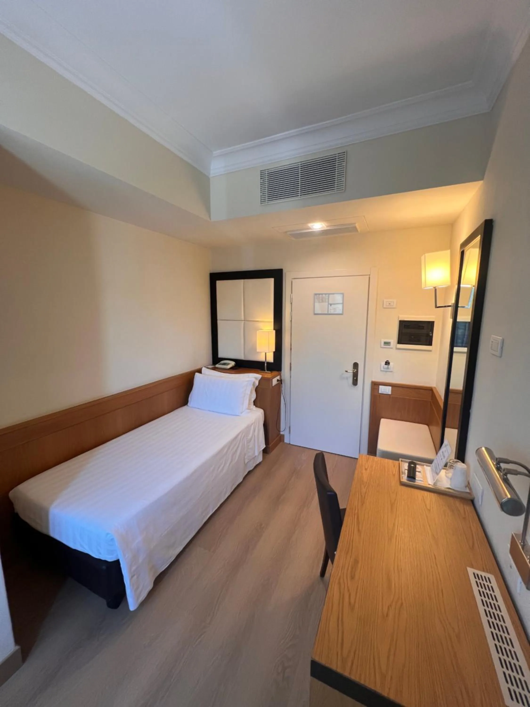 Bedroom, Bed in Hotel Daniel & Ristorante Cocchi