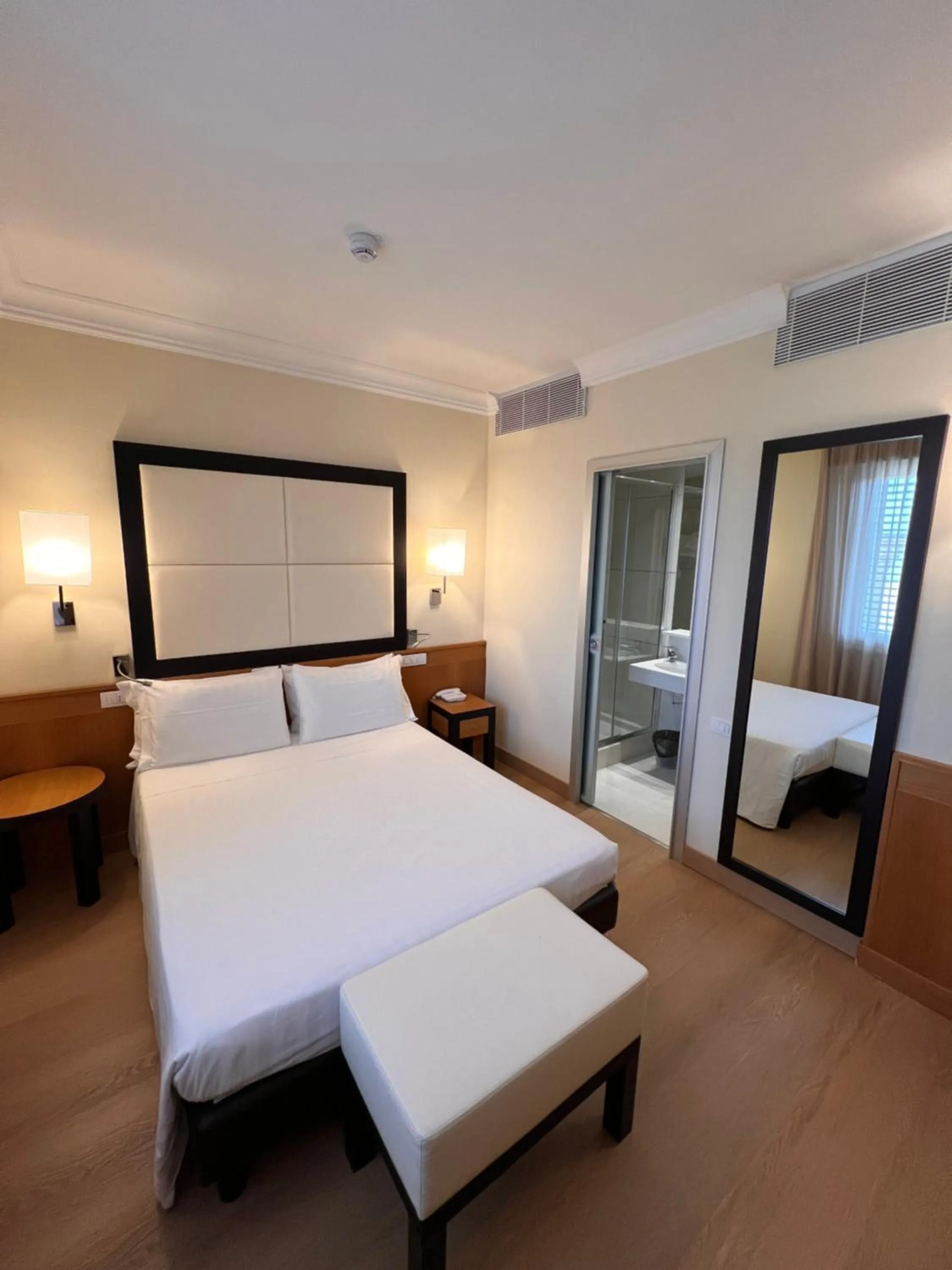 Bedroom, Bed in Hotel Daniel & Ristorante Cocchi