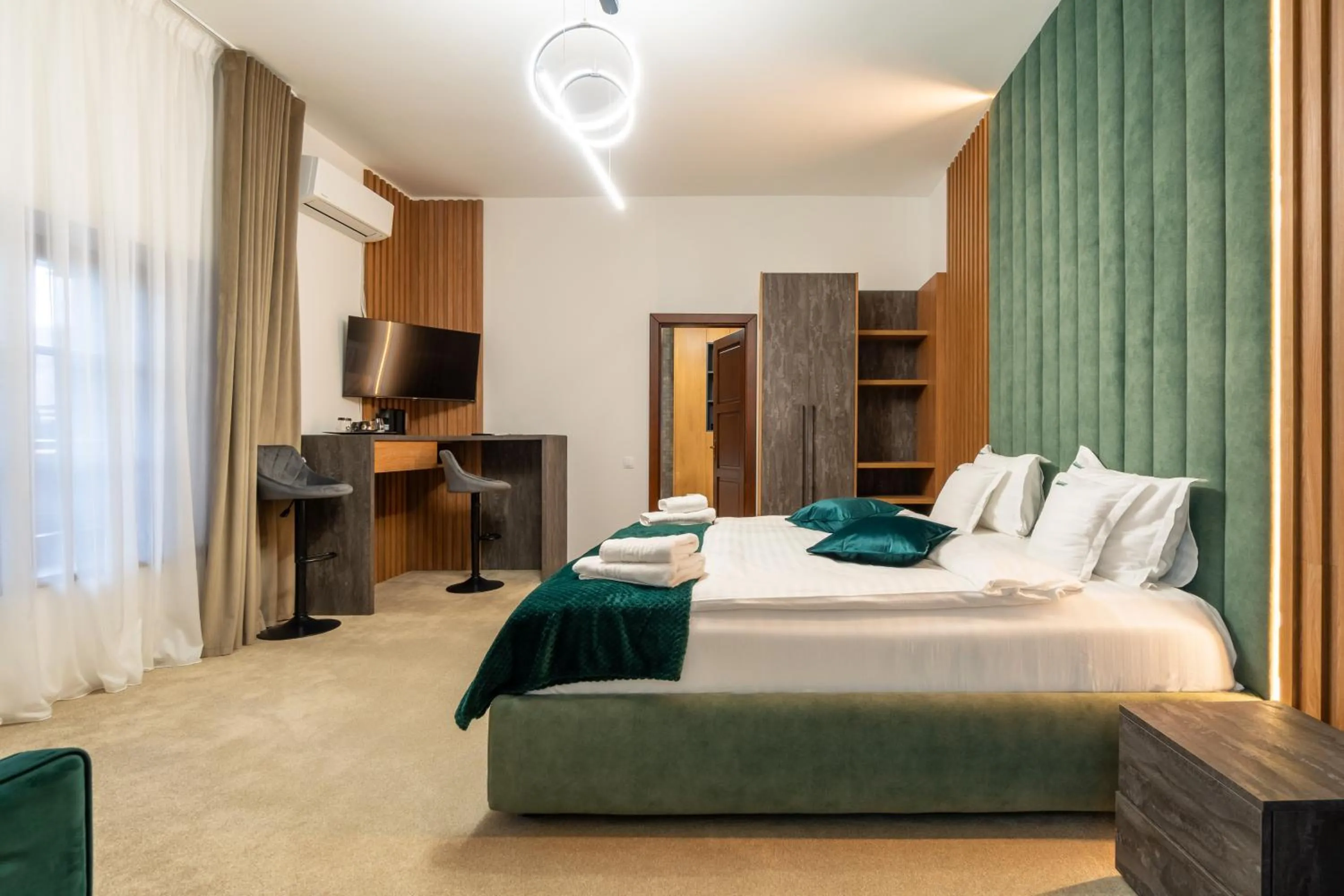 Bed in Wanderer Sighisoara