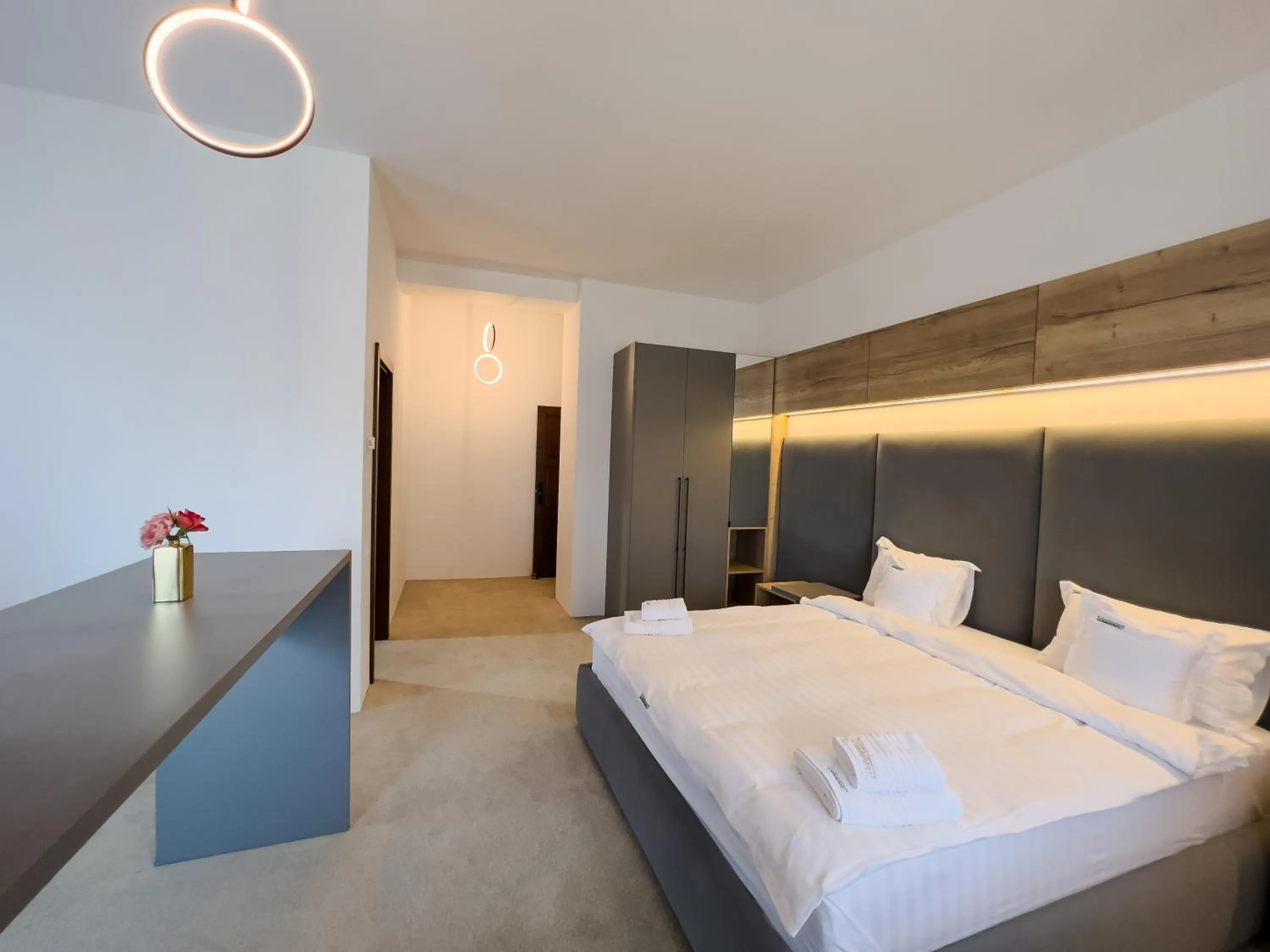 Bed in Wanderer Sighisoara