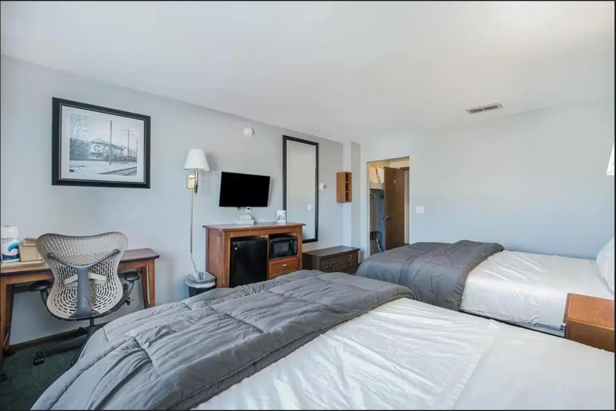 Bed in Snow Chasers Lodge