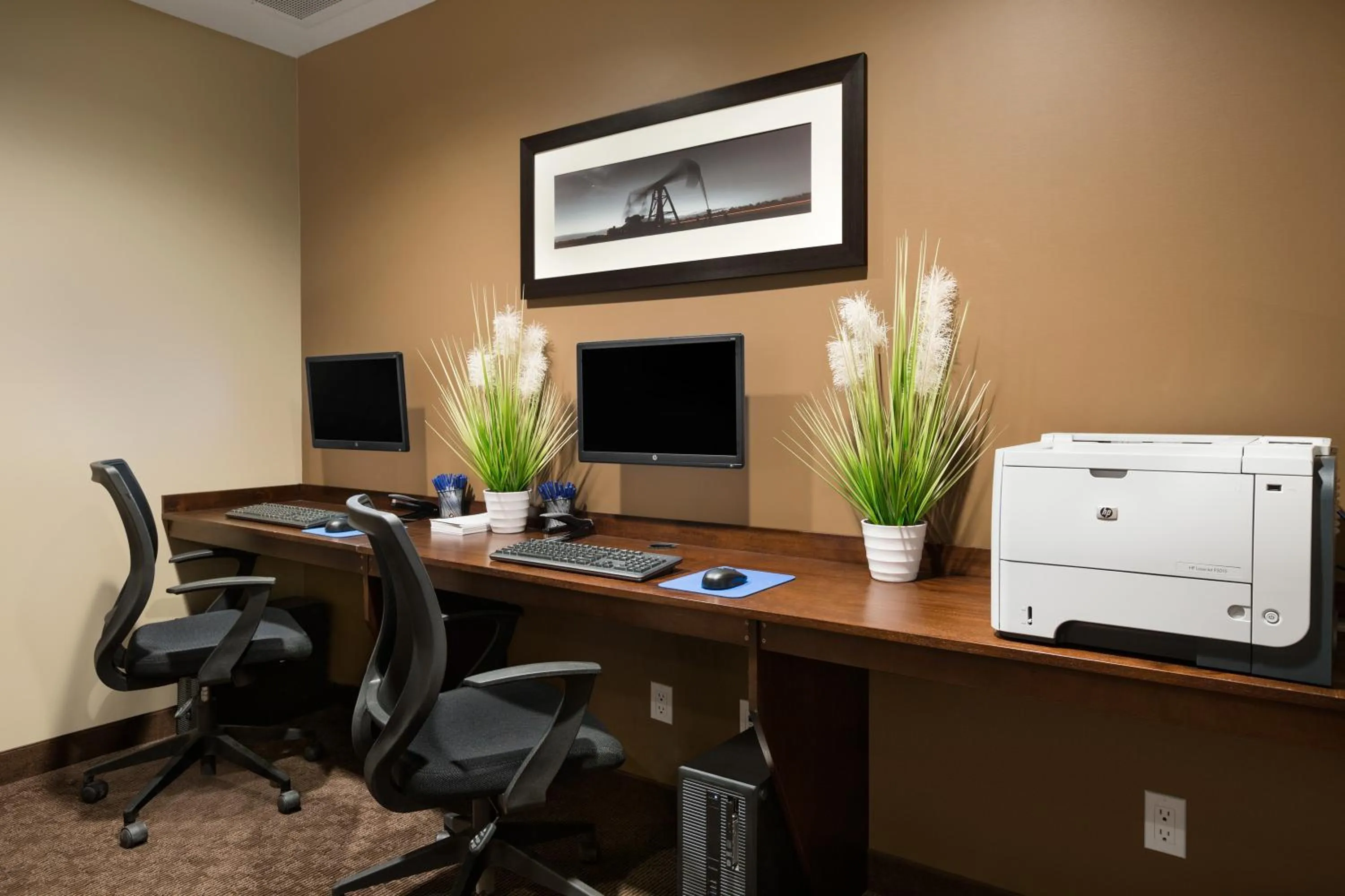 Business facilities in Microtel Inn & Suites by Wyndham Lloydminster