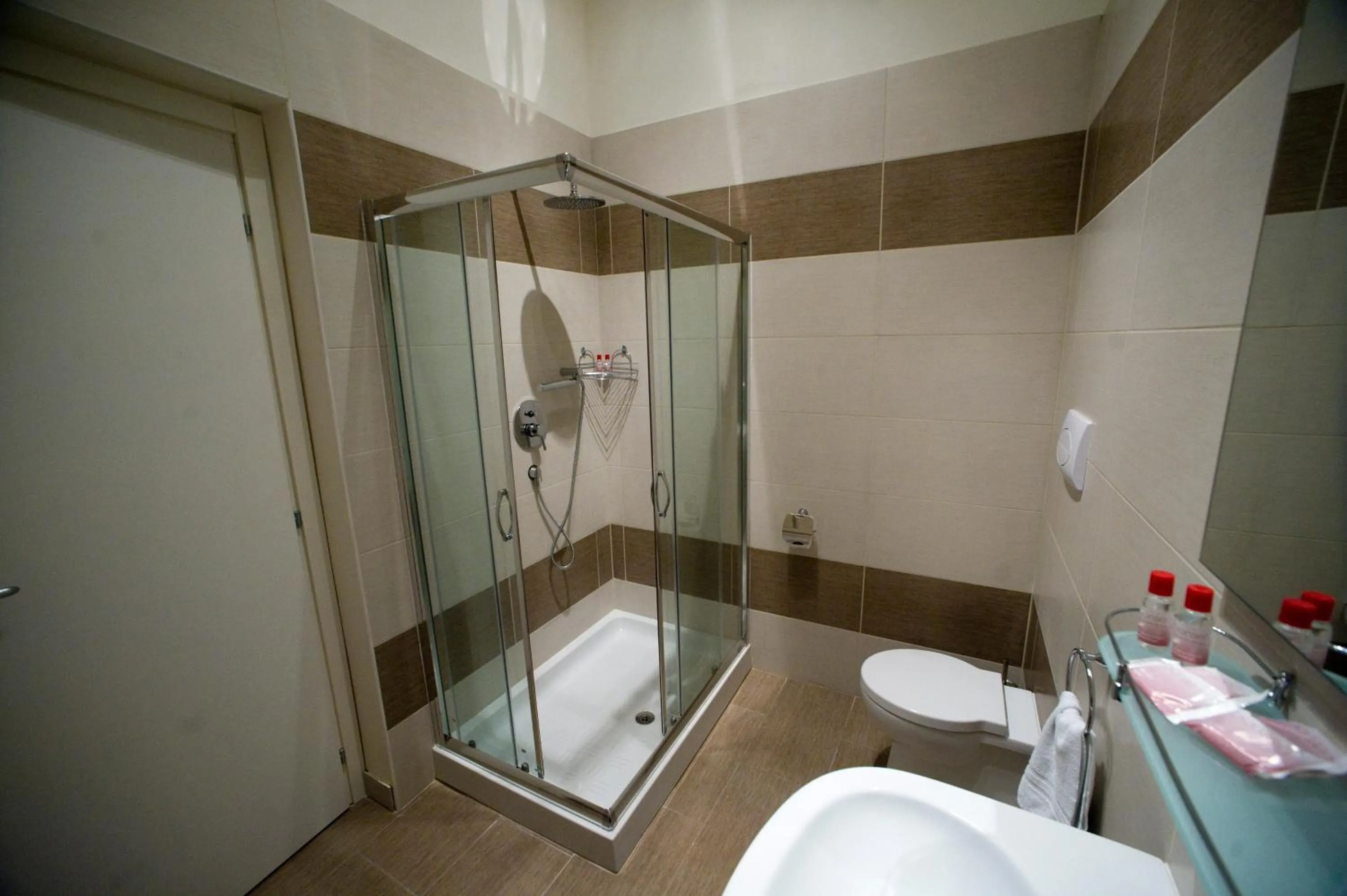 Shower in Sant'Agostino Affittacamere