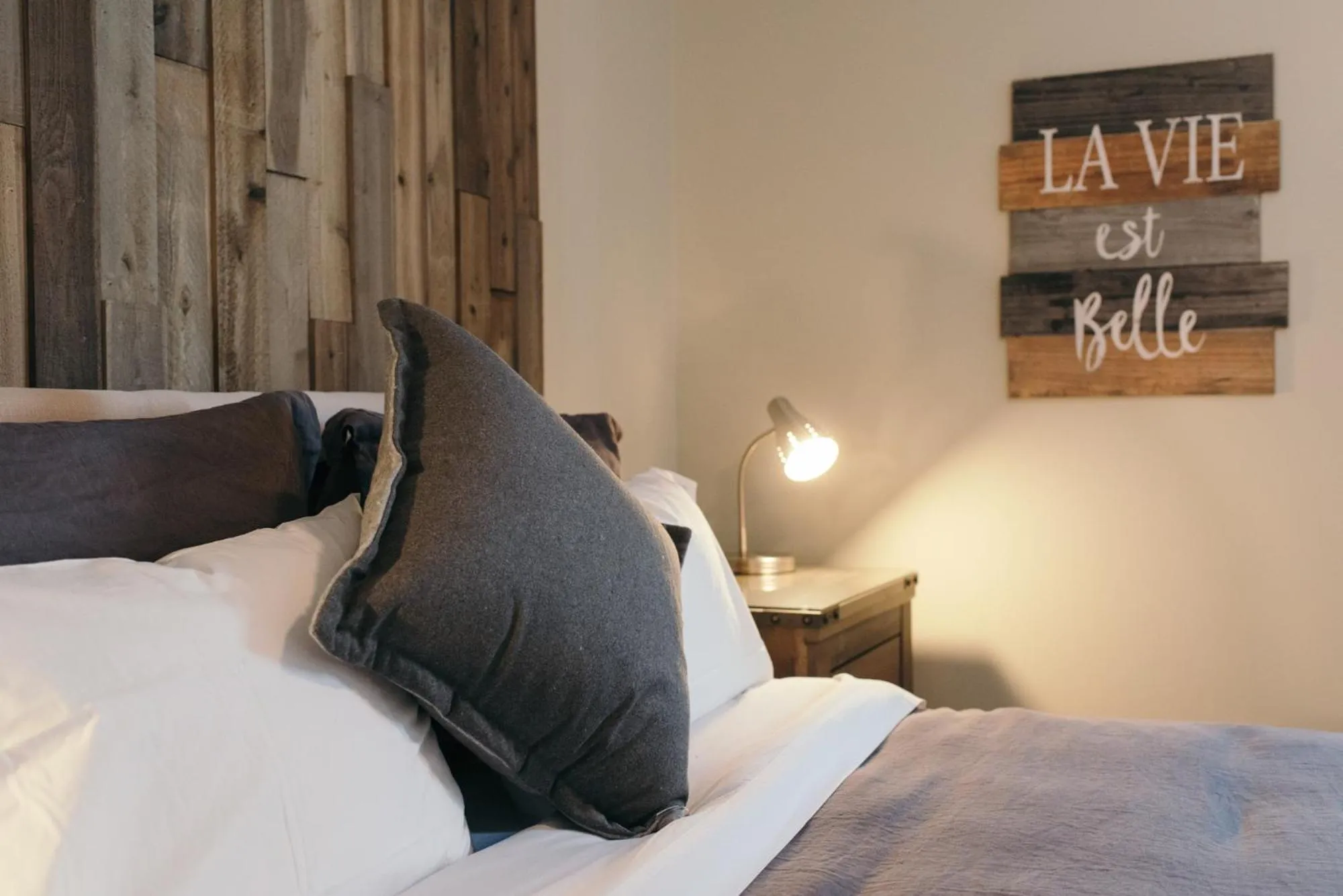 Bed in Le Contemporain